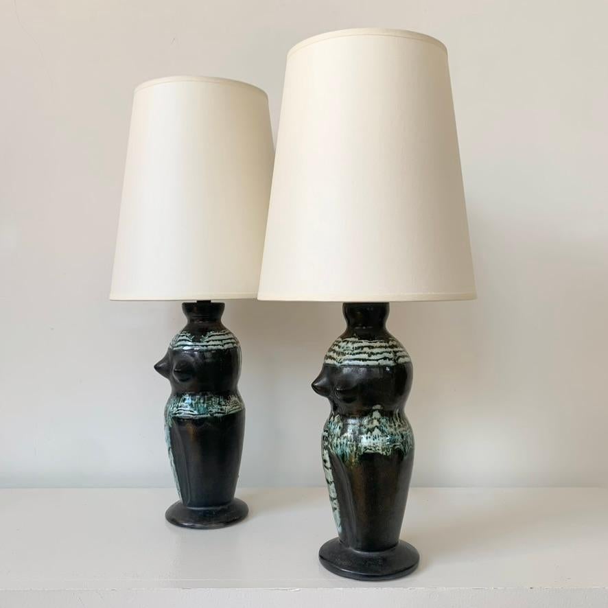 Paar antropomorphe keramische Tischlampen, um 1950, Frankreich. im Angebot 9