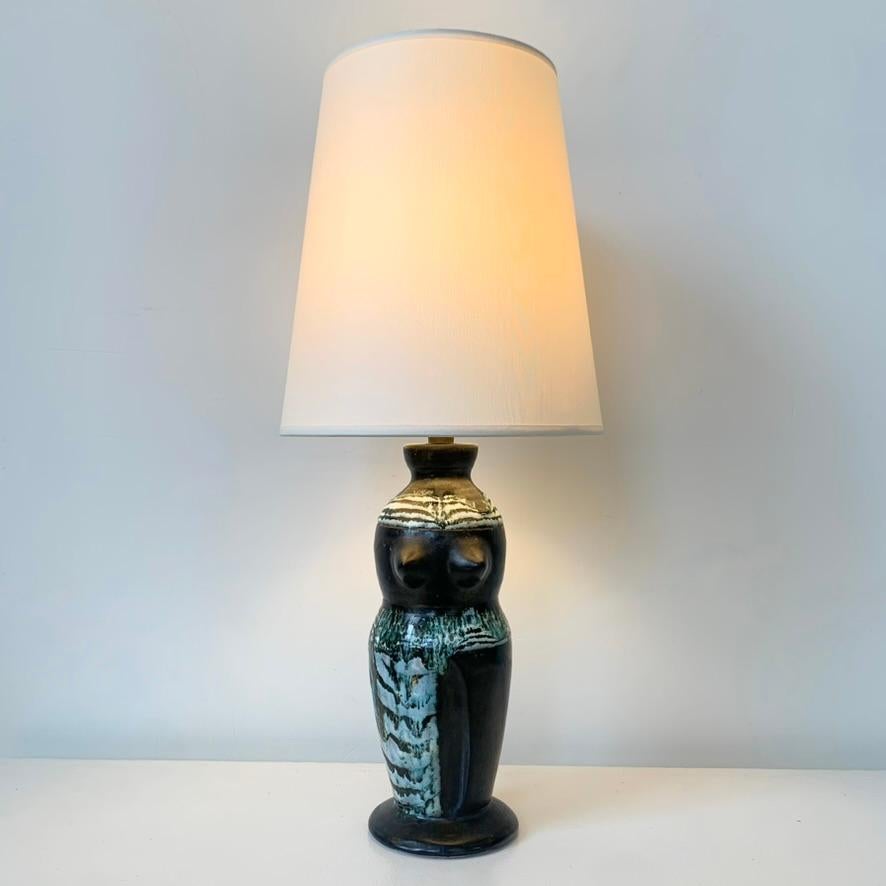 Paar antropomorphe keramische Tischlampen, um 1950, Frankreich. im Angebot 1