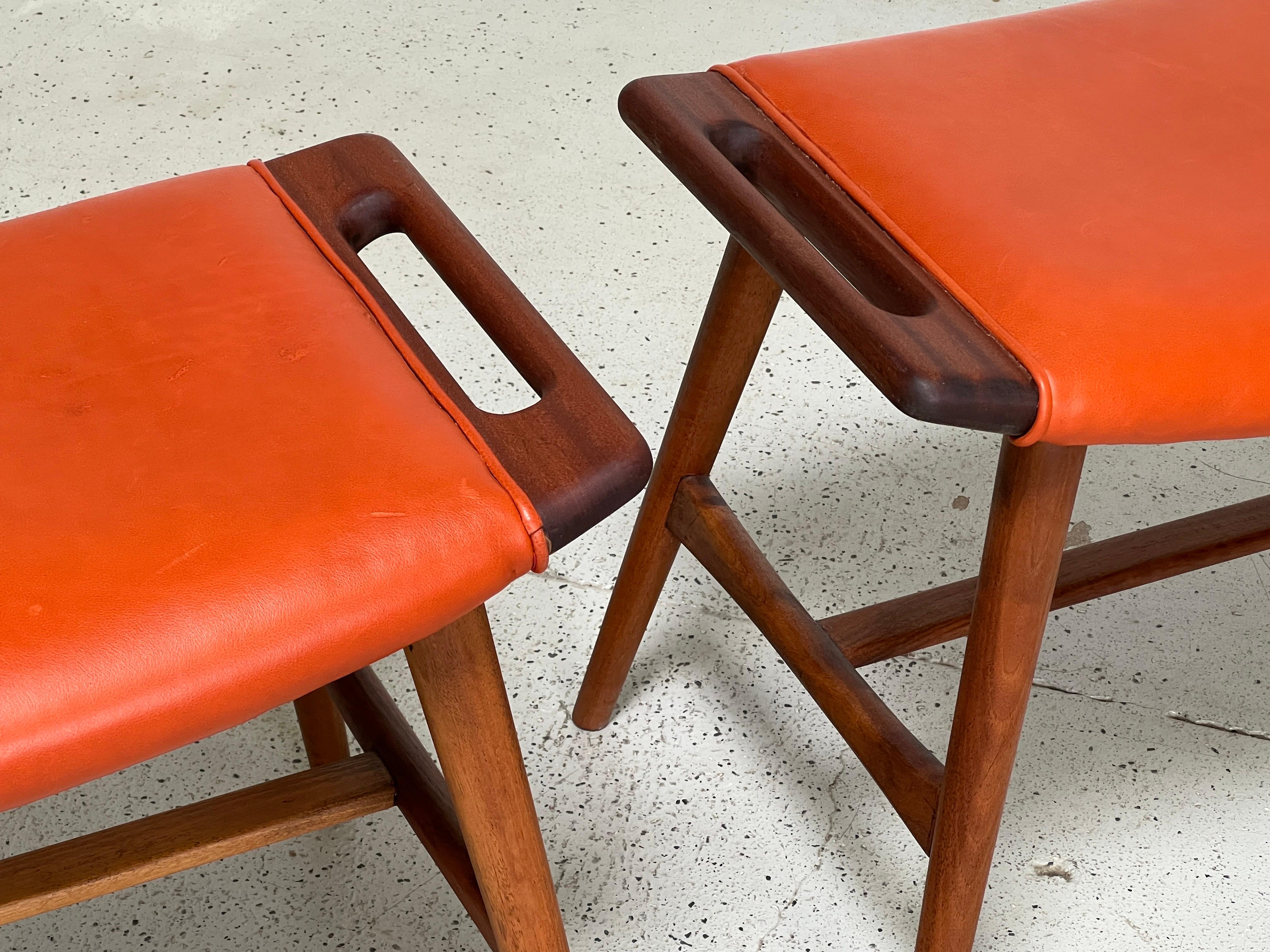Pair of AP-30 Piano Stools by Hans Wegner For Sale 7