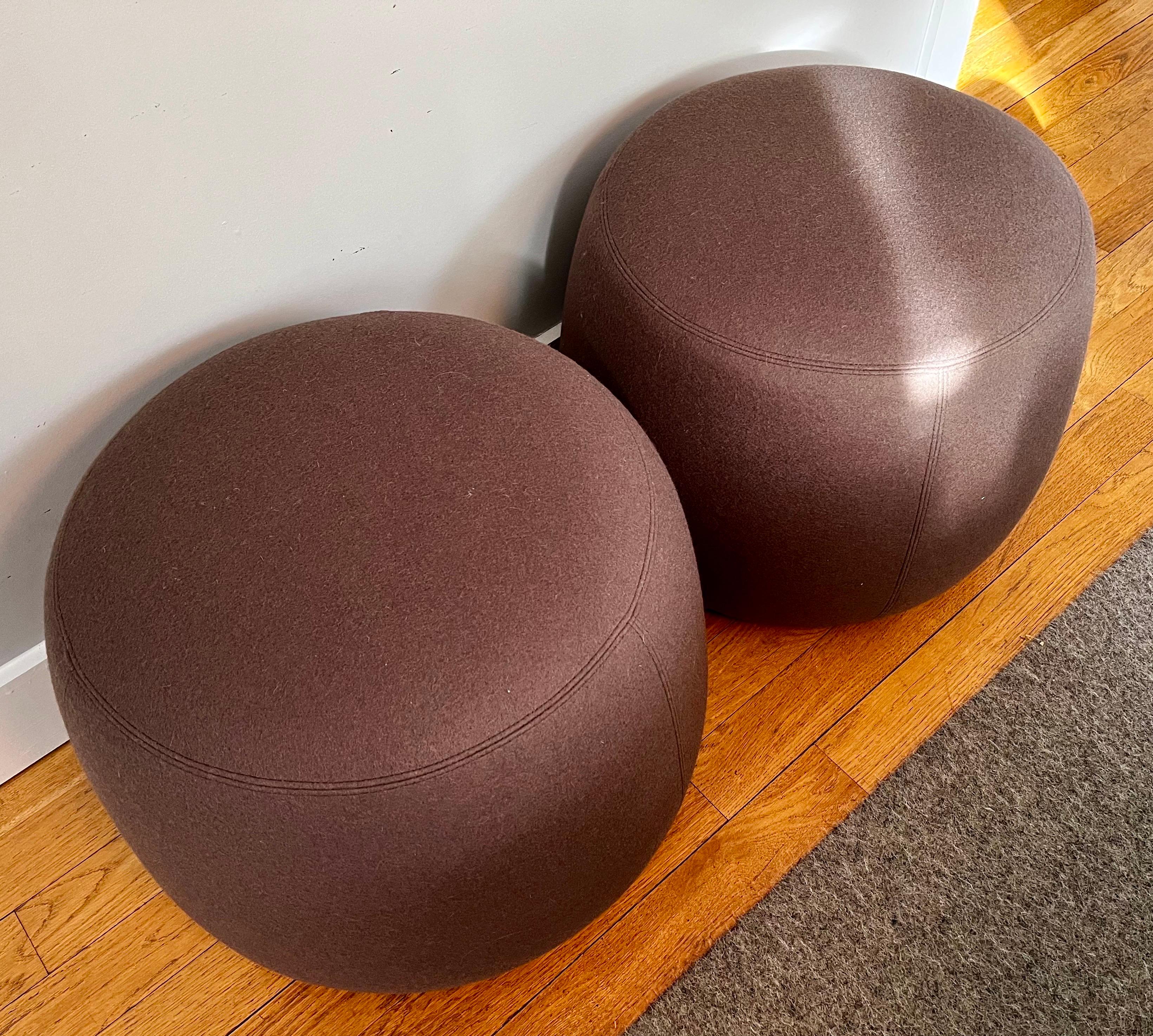 Moderne Paire d'Ottomans de Bernhardt Design, 2011 en vente