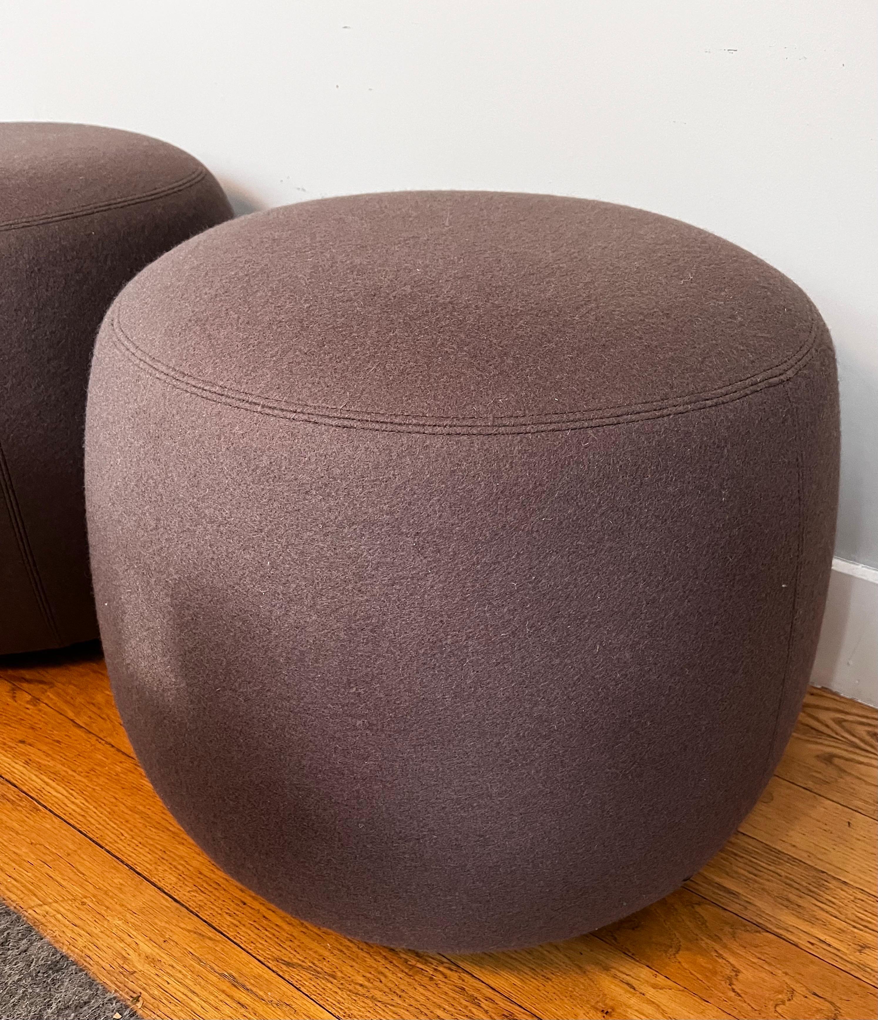 Tissu Paire d'Ottomans de Bernhardt Design, 2011 en vente