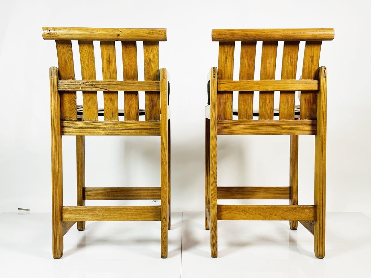 Ein Paar Apertura-Barhocker von Kipp Stewart für Summit Furniture (Mitte des 20. Jahrhunderts) im Angebot