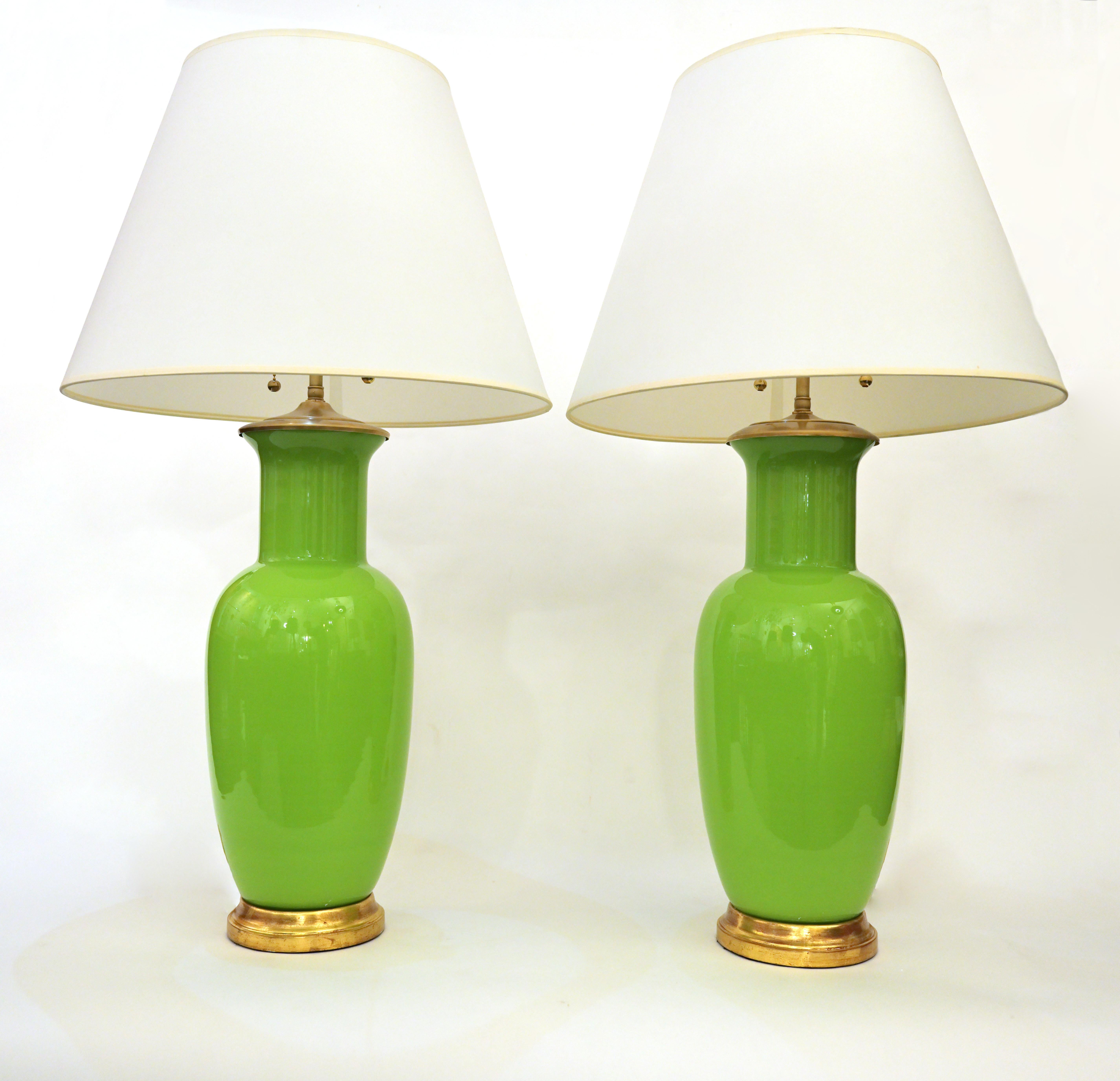 Italian Pair of Apple Green Murano Glass Table Lamps by David Duncan Studio For Sale