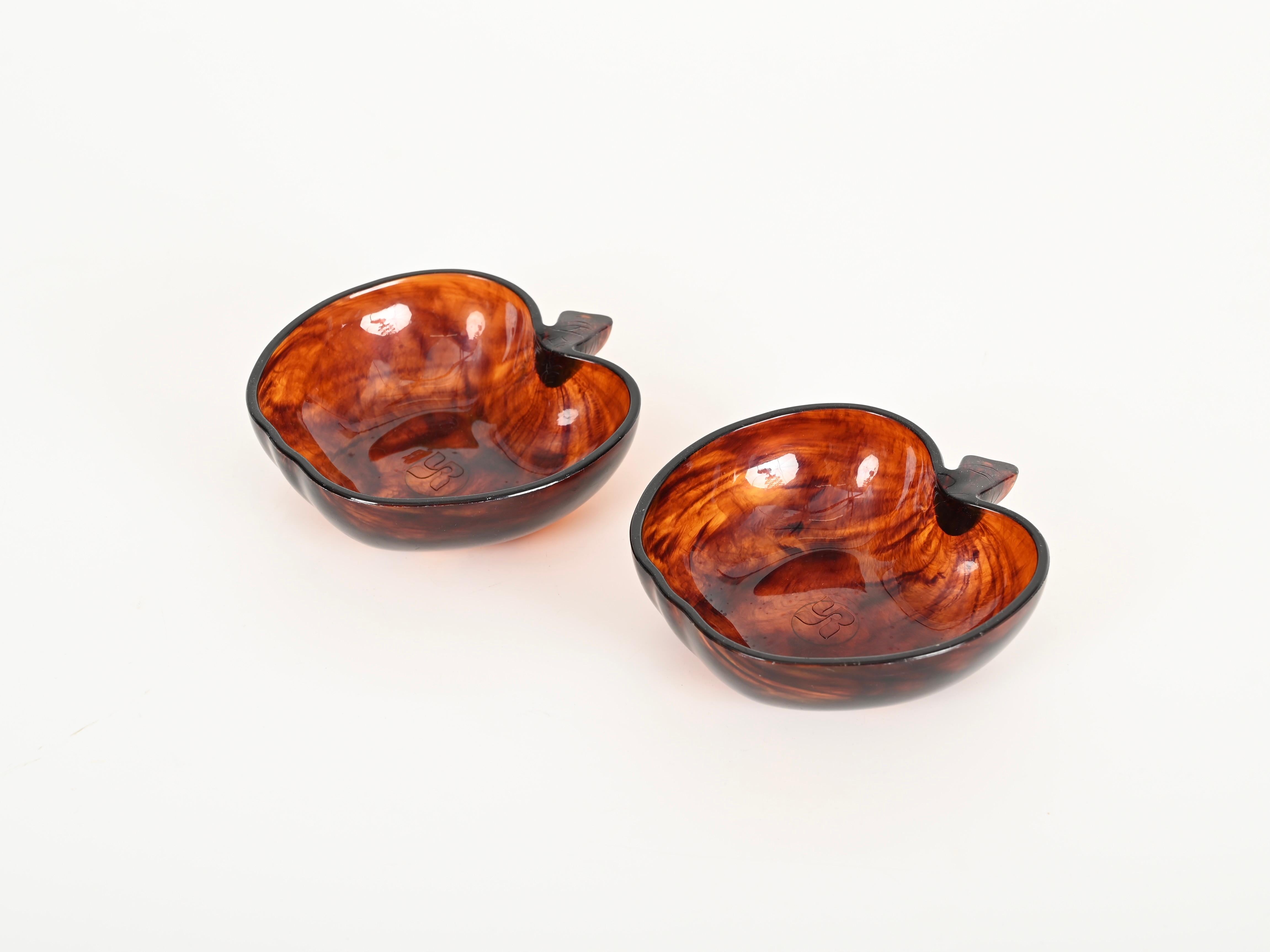 Pareja de cuencos Vide Poche en forma de manzana en lucita efecto carey, Italia 1970 en Bueno estado para la venta en Roma, IT
