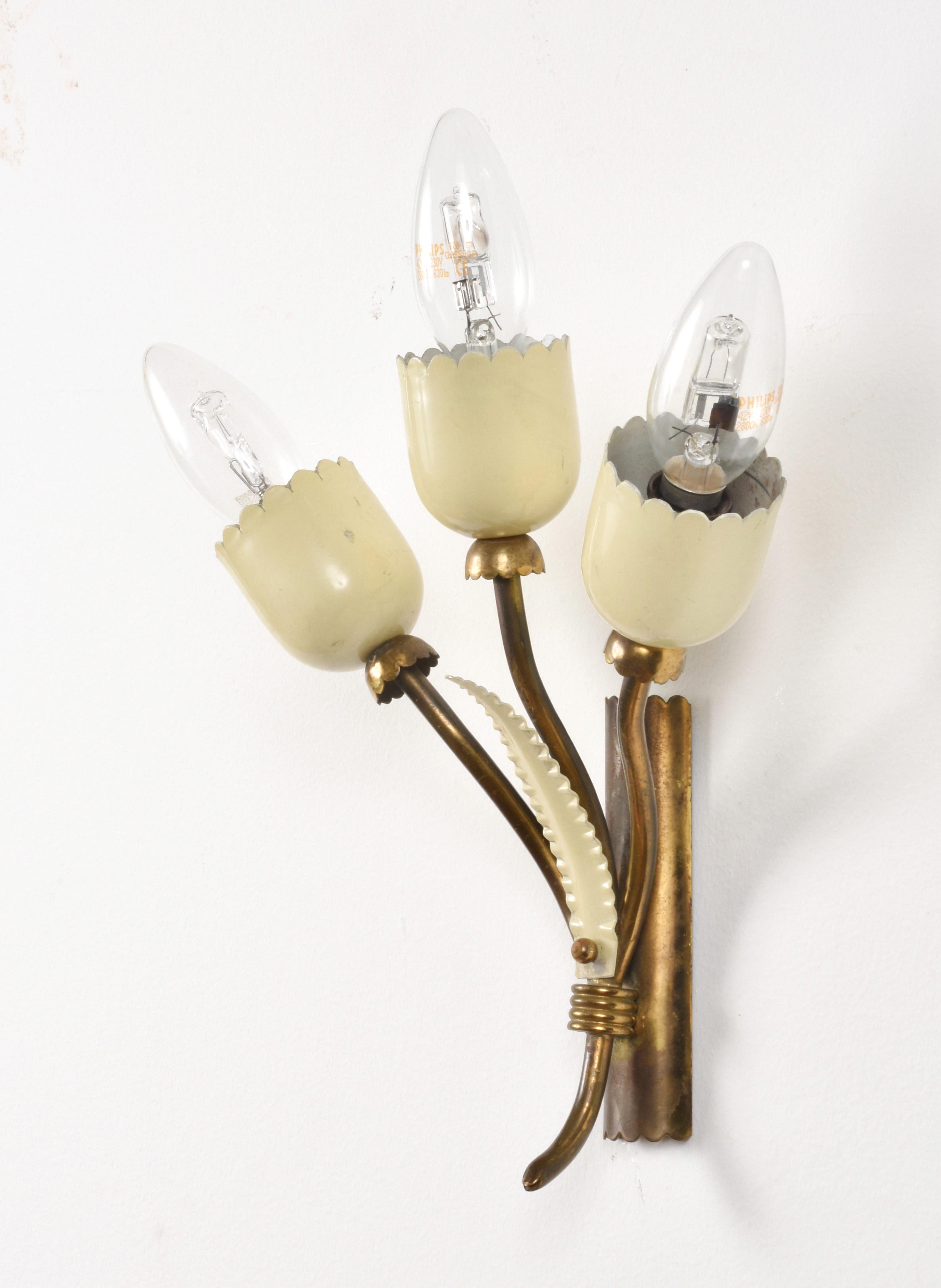 Pair of Applique in Brass and Italian Stilnovo Style Enamel, Three Lights Italy 3