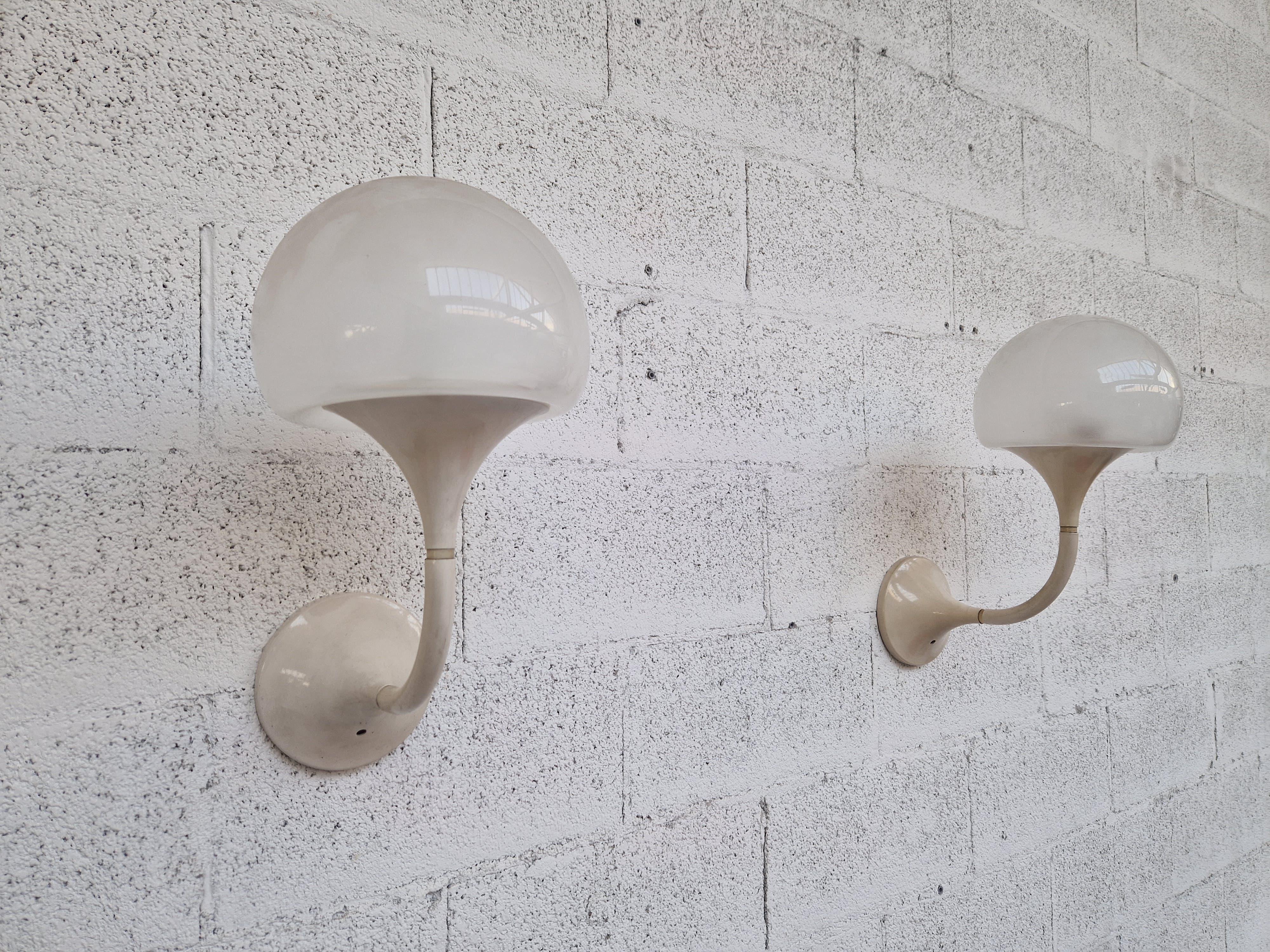 Mid-Century Modern Pair of appliques, sconces by Elio Martinelli for Martinelli Luce 70’s  For Sale