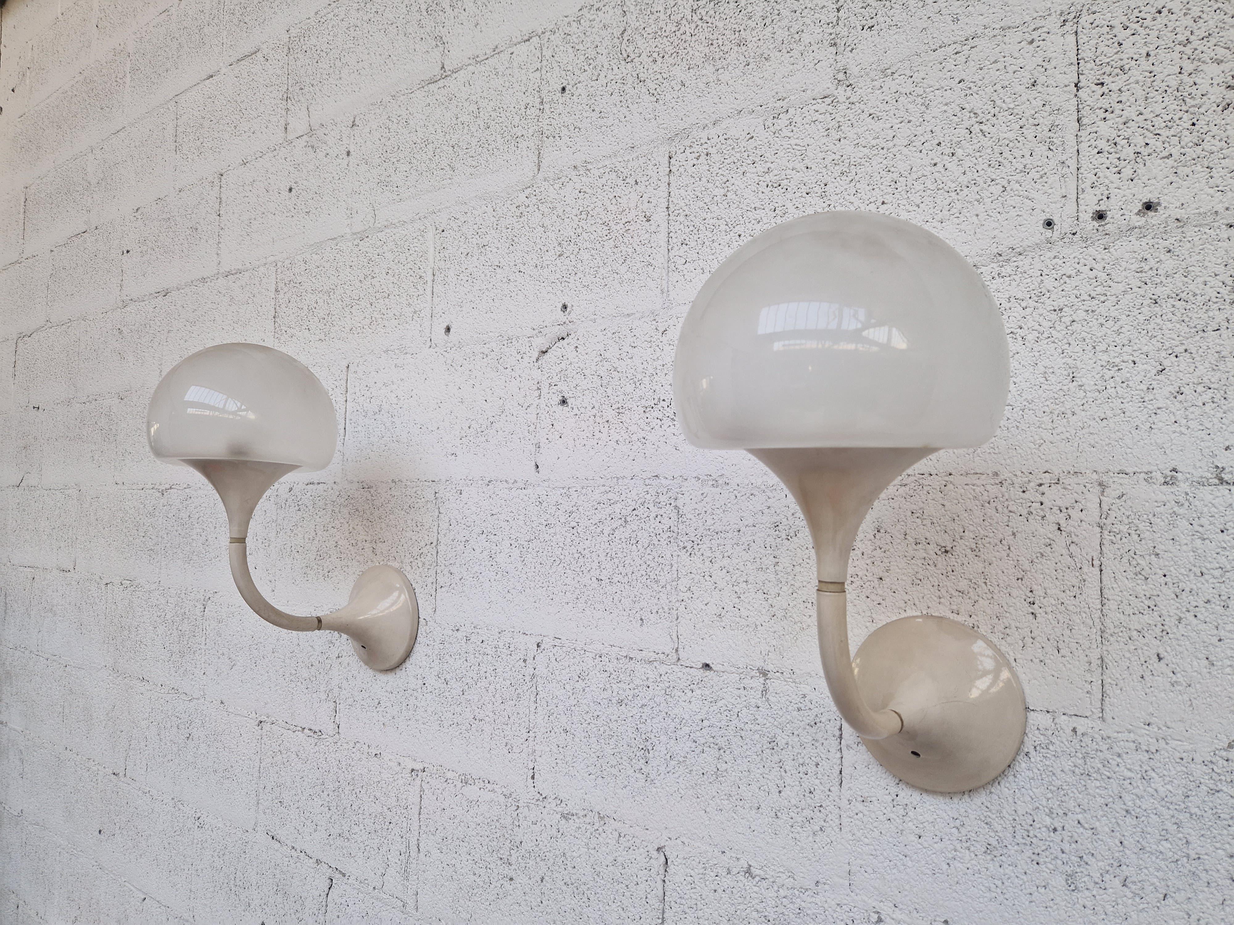 Pair of appliques, sconces by Elio Martinelli for Martinelli Luce 70’s  In Good Condition For Sale In Padova, IT