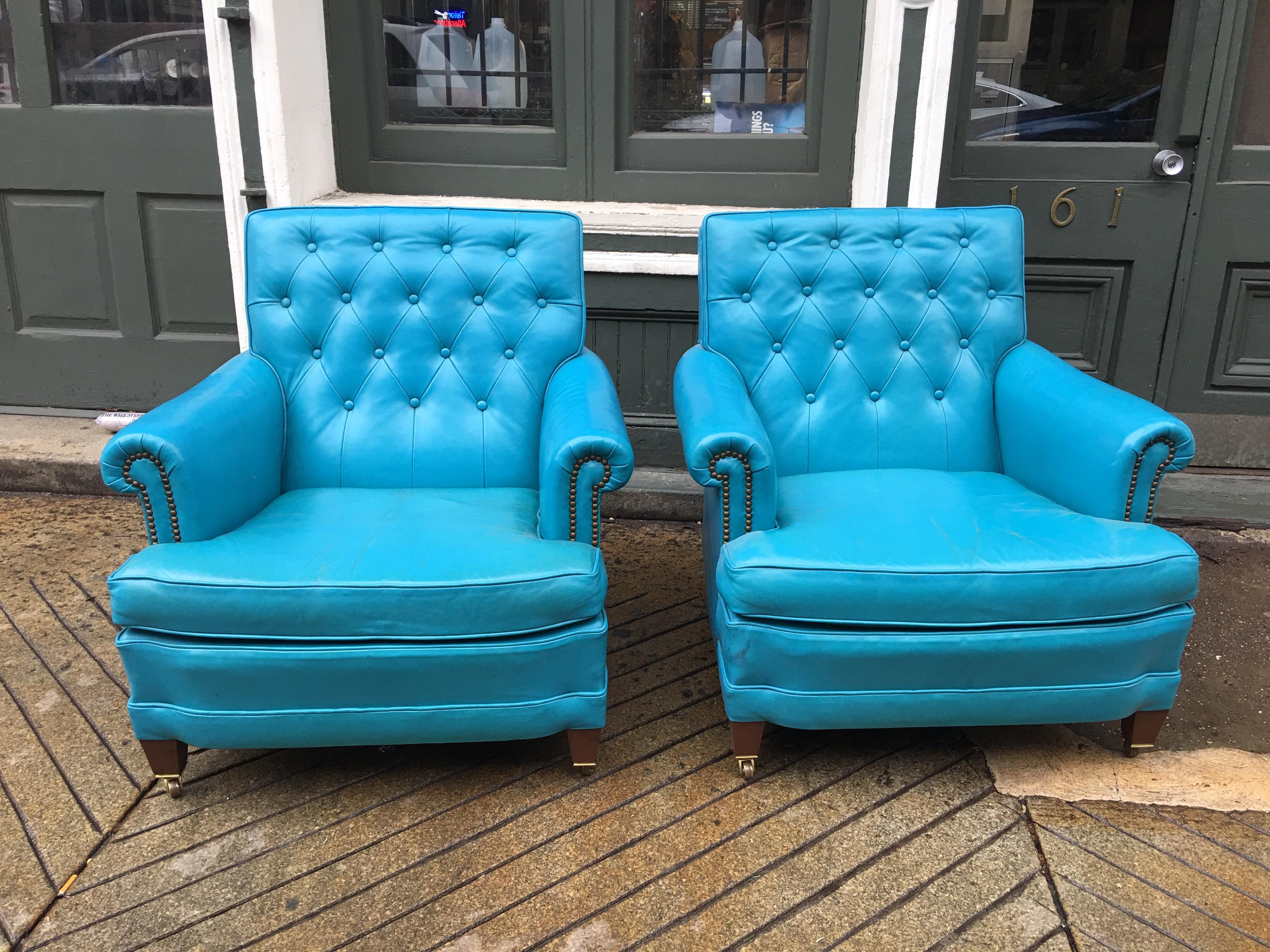 Mid-Century Modern Pair of Aqua Blue Leather Chesterfield Club Chairs with Ottomans