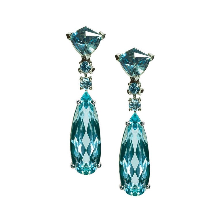 Pair of Aquamarine 18 Karat White Gold One of a Kind Drop Earrings For