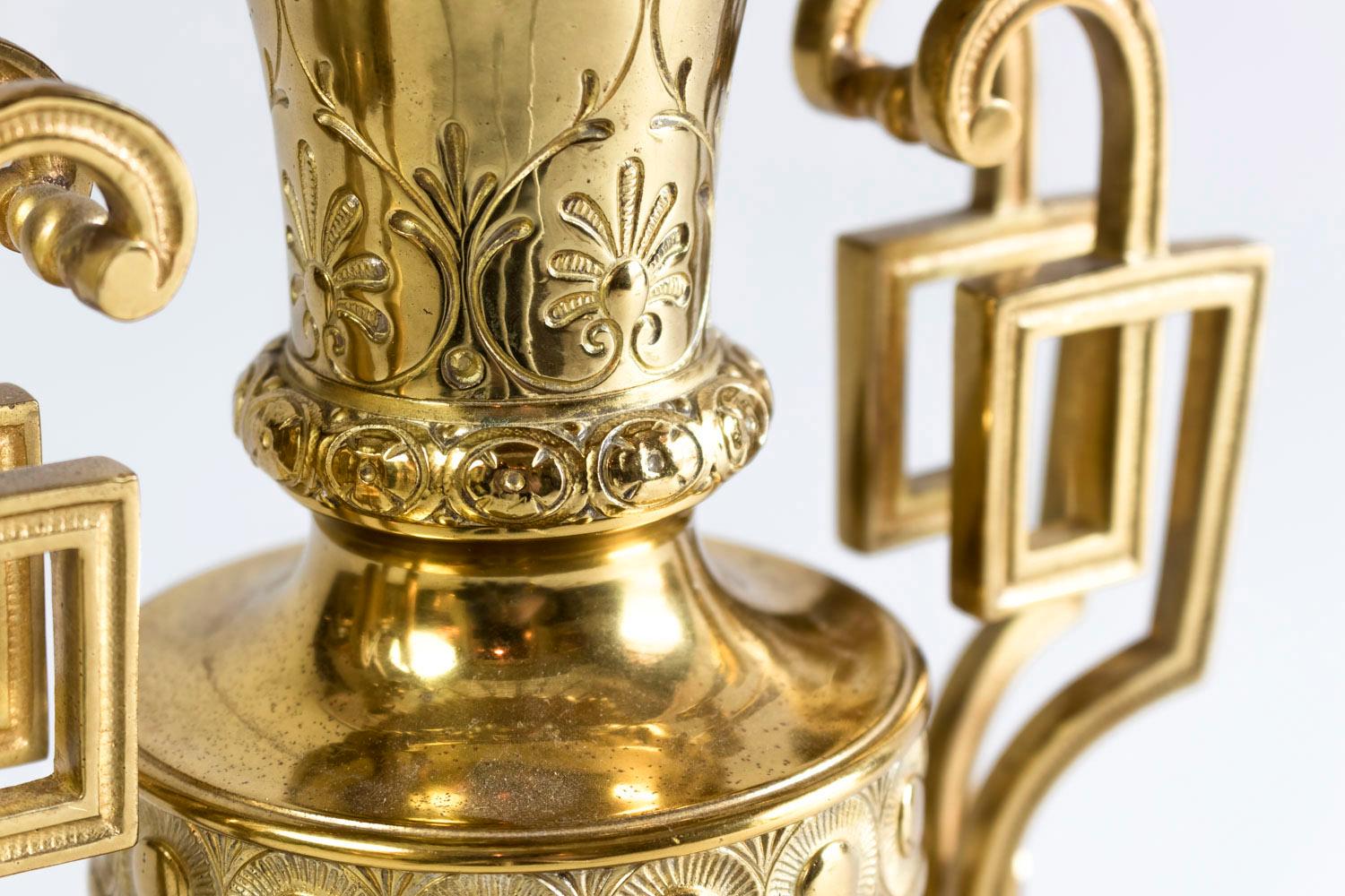 Pair of Arabian Style Lamps in Gilt Brass and Bronze, 19th Century For Sale 3