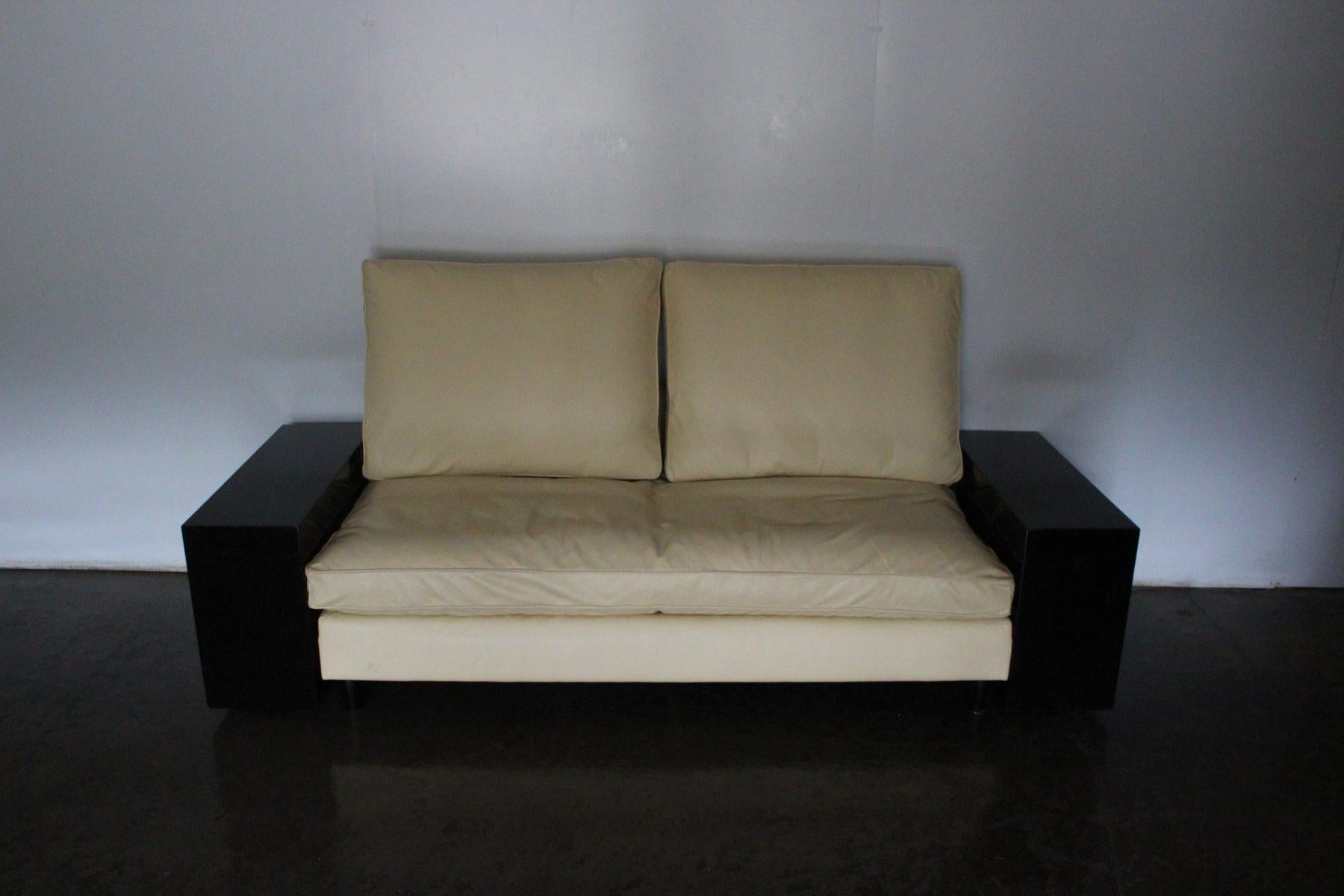 Contemporary Pair of Aram “Eileen Gray Lota” Sofas in Cream Leather For Sale
