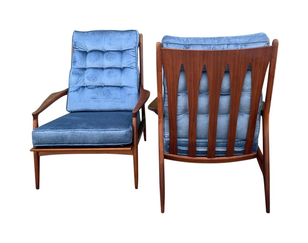 20th Century Pair of Archie Lounge Chairs by Milo Baughman for Thayer Coggin