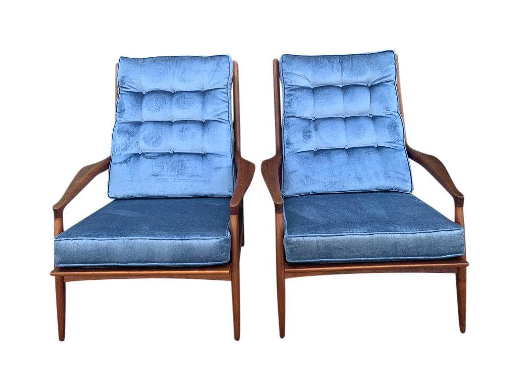 Pair of Archie Lounge Chairs by Milo Baughman for Thayer Coggin 2