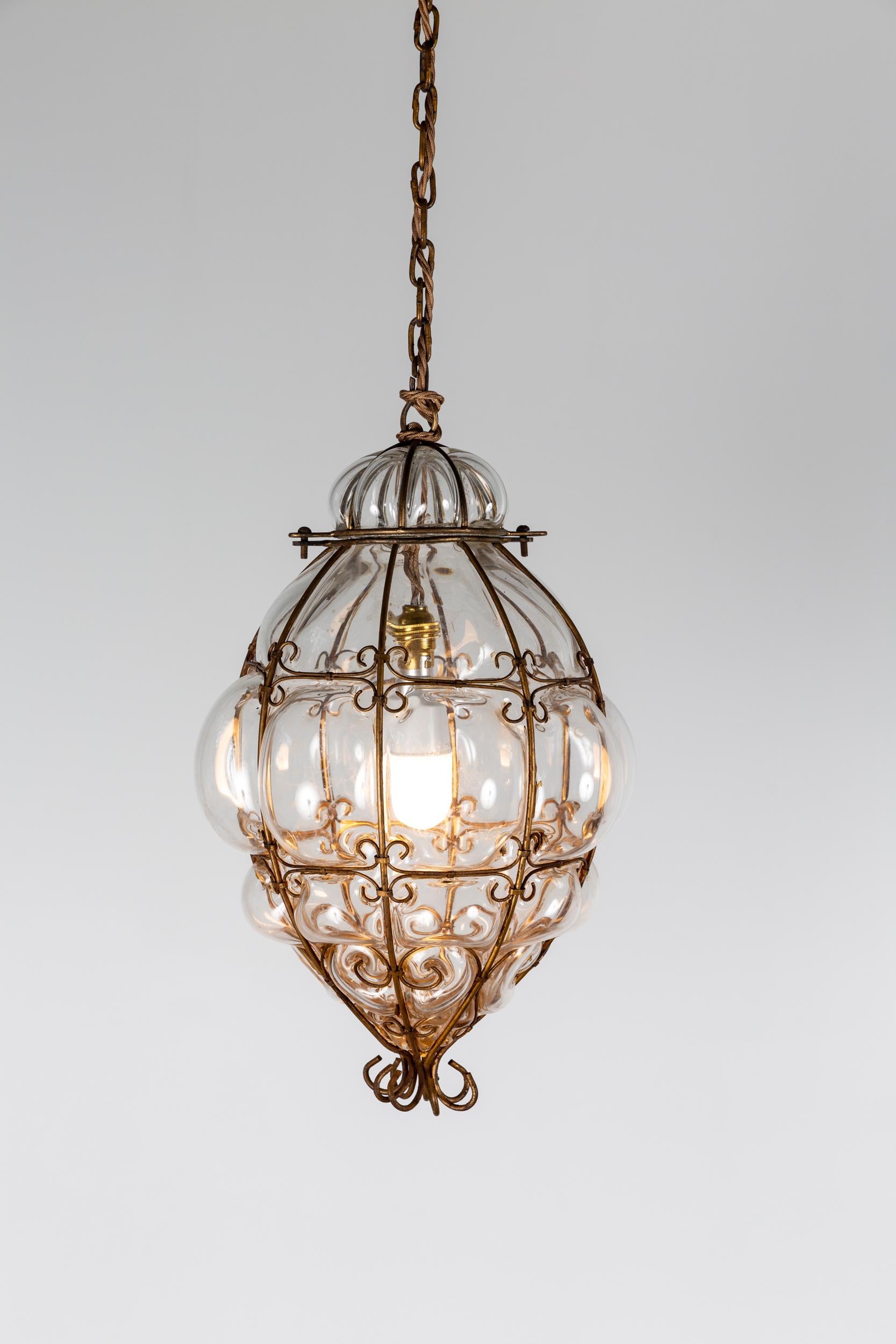 20th Century Pair of Archimede Seguso Murano Caged Glass Pendant Lights For Sale