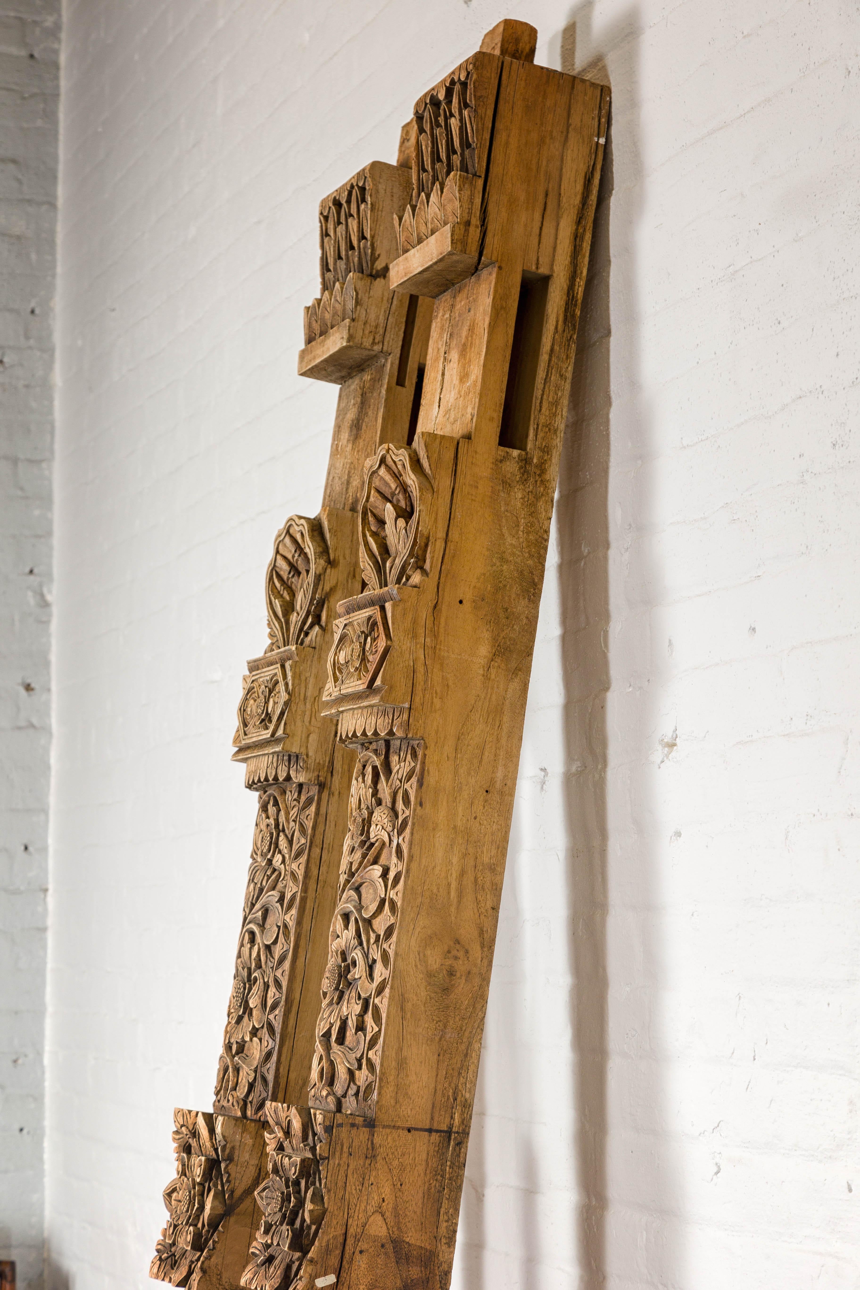 Pair of Architectural Carved Panels with Hand-Carved Floral and Foliage Motifs For Sale 14