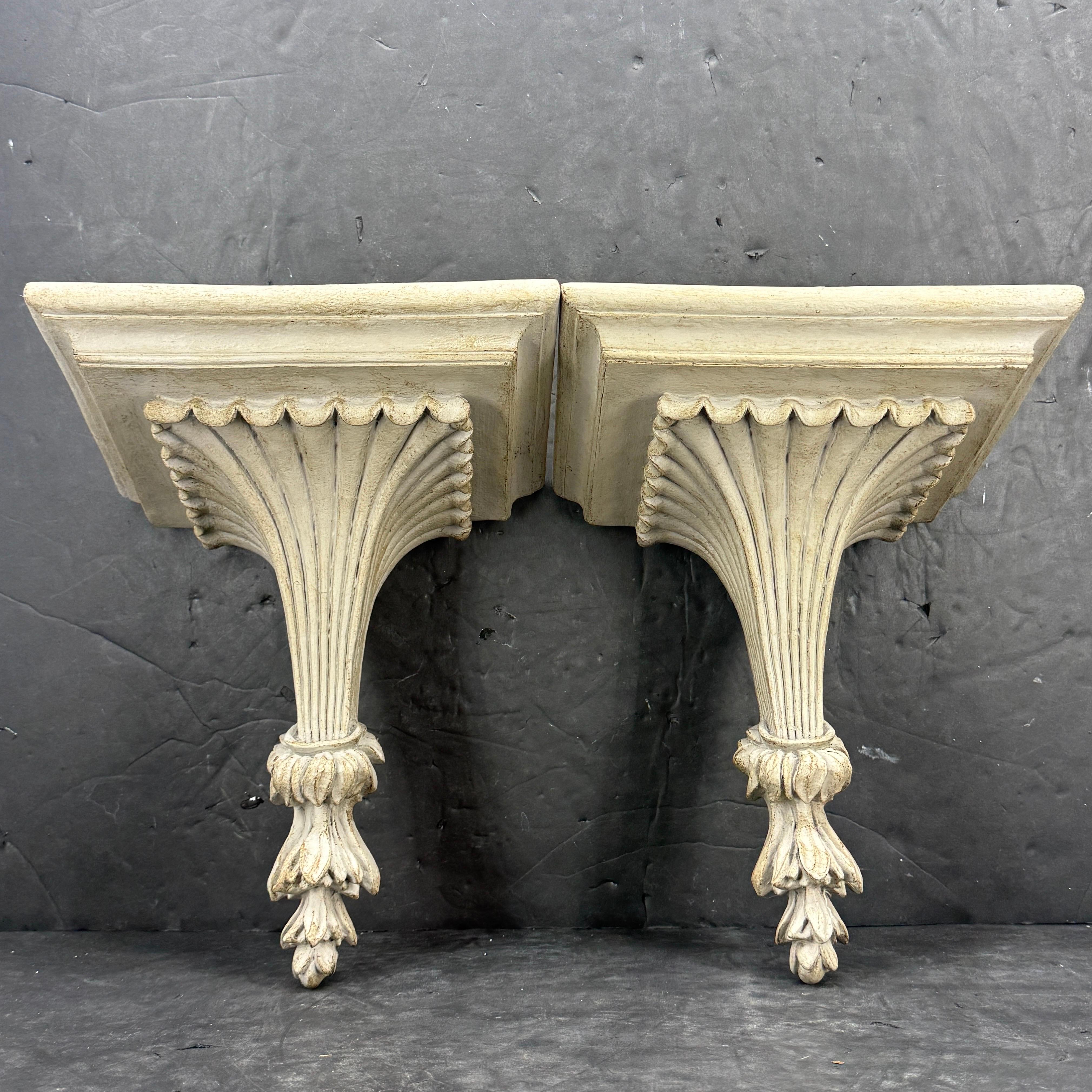 Coppia di mensole da parete in stile architettonico francese in vendita 4