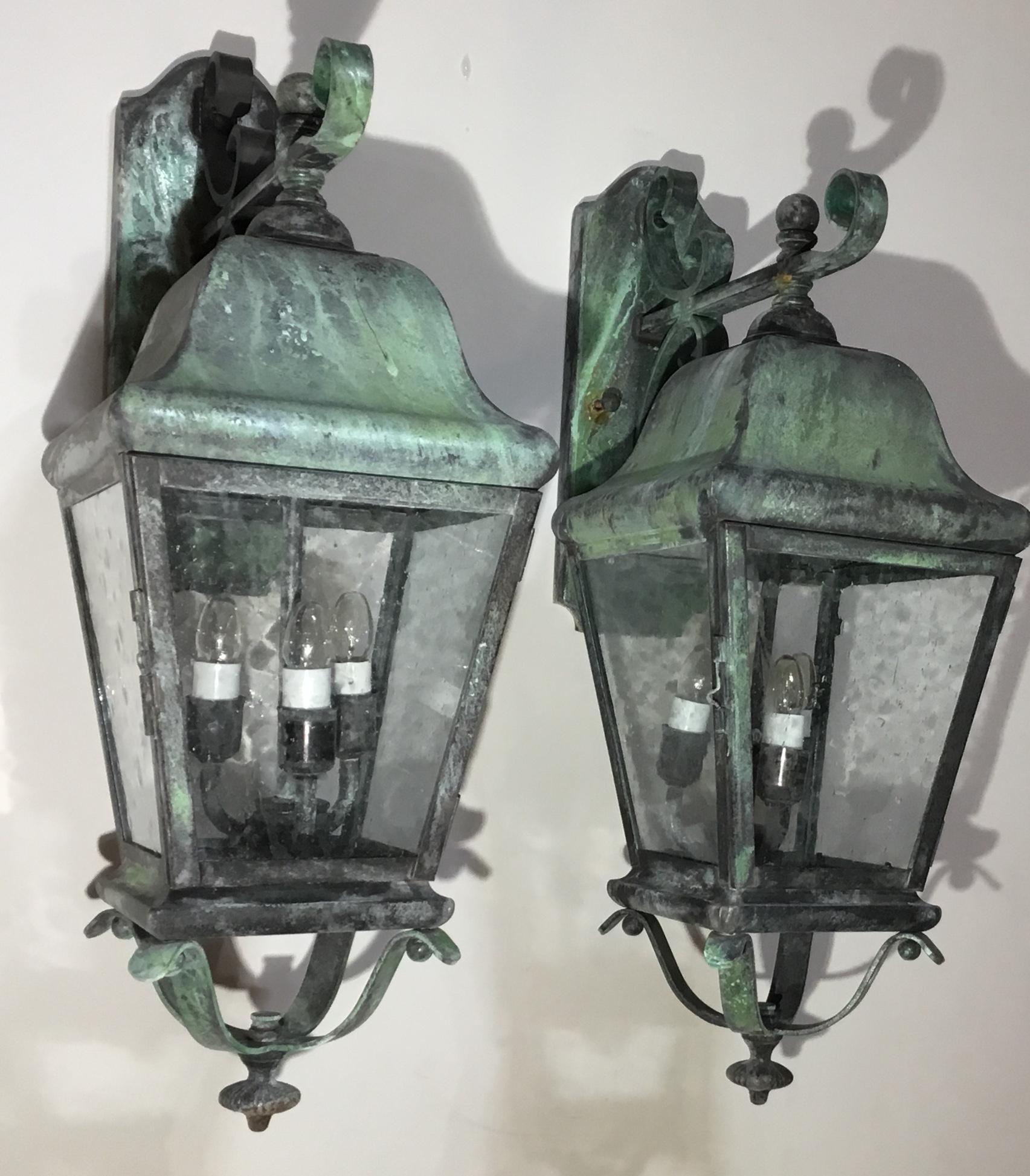 Pair of Architectural Handcrafted Brass Wall Lantern In Excellent Condition In Delray Beach, FL