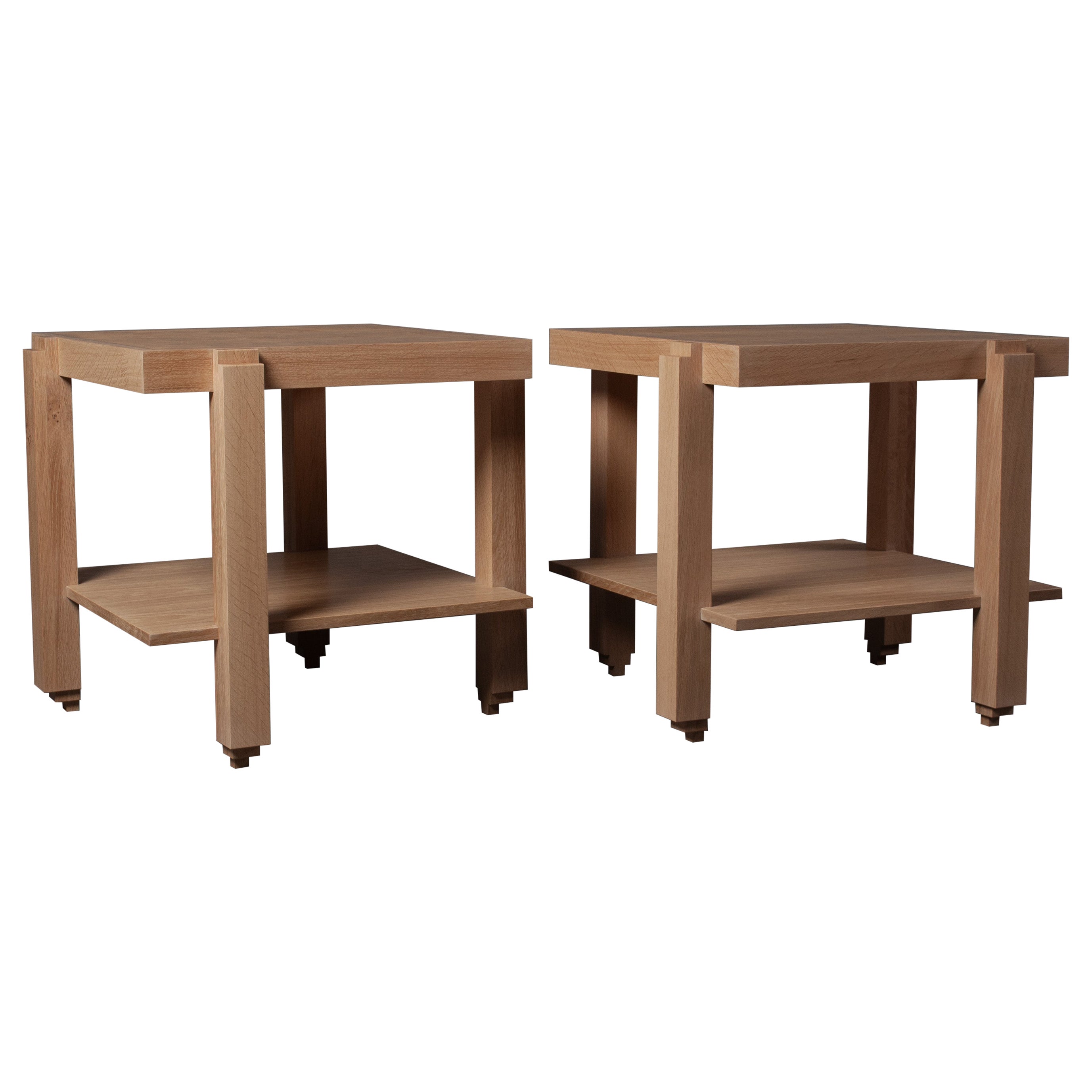 Paire de tables de nuit architecturales en chêne anglais à ziggourat, fabriquées à la main