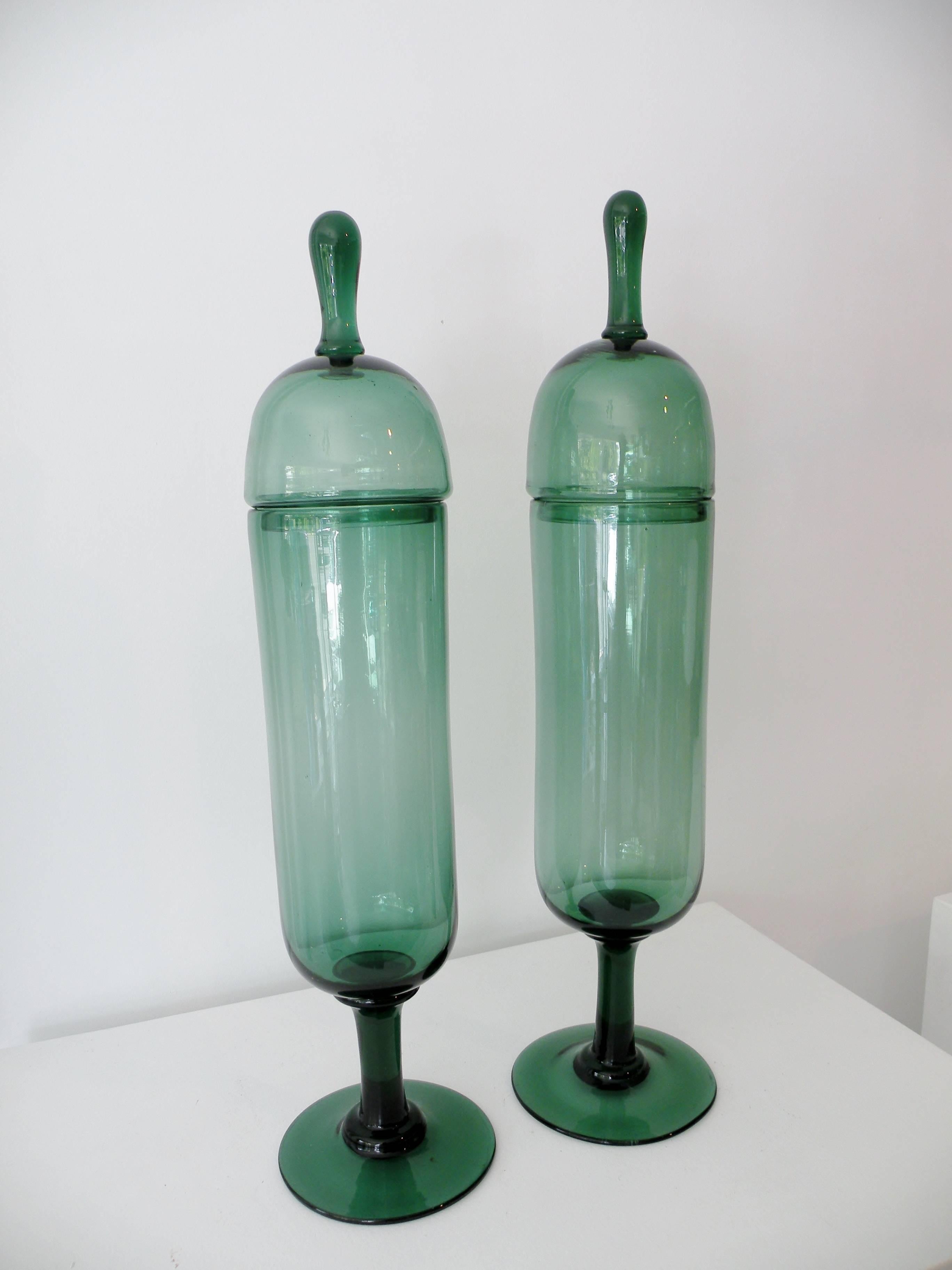 Pair of large sculptural Italian modernist Empoli art glass lidded apothecary jars in the verde green color, both approximately 5
