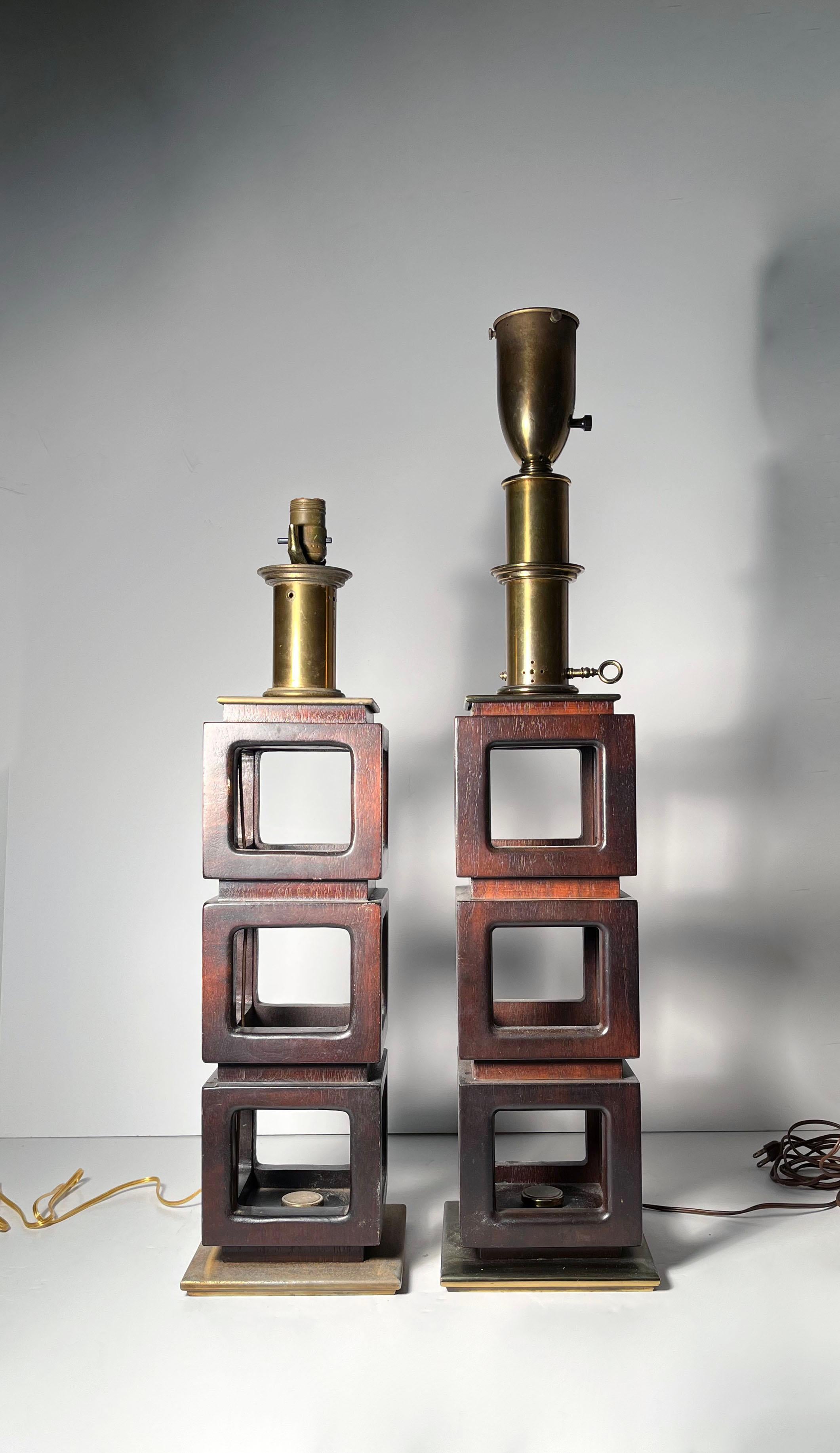 20ième siècle Paire de lampes architecturales Stiffel d' Edwin Cole en vente