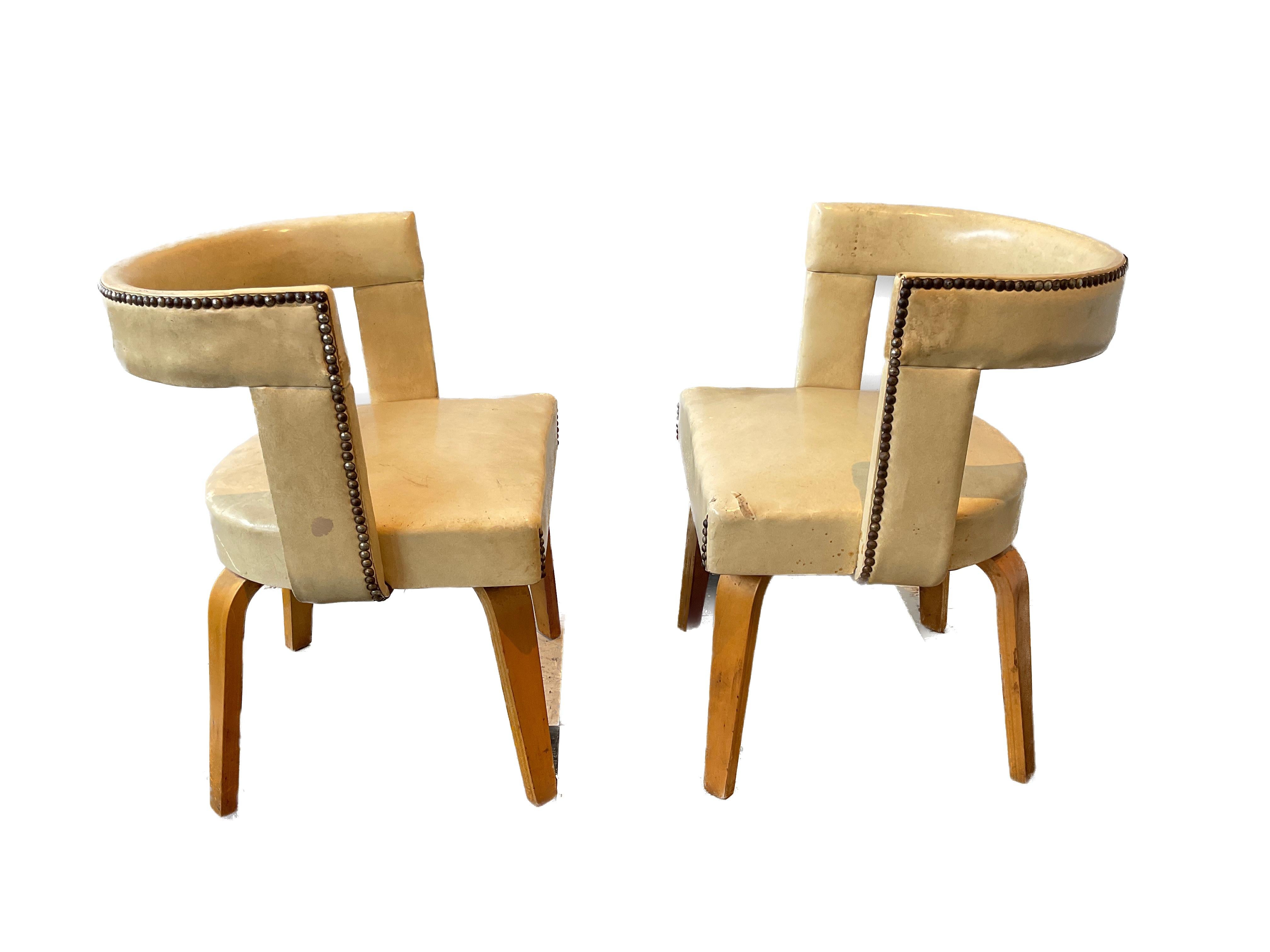 Pair of Architectural Thonet Chairs In Good Condition In Tarrytown, NY