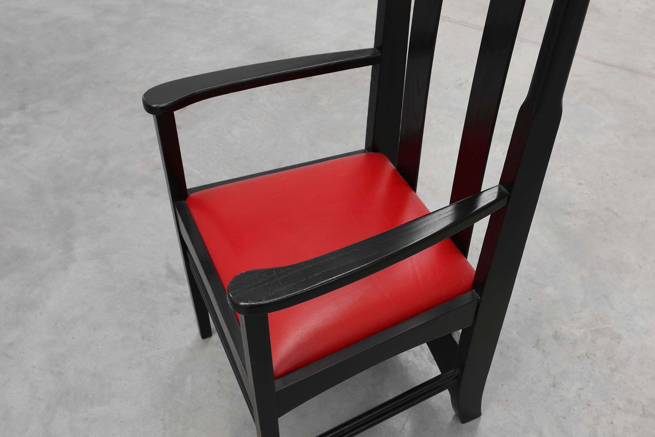Pair of Argyle Chairs by Charles Rennie Mackintosh for Atelier International, It For Sale 3