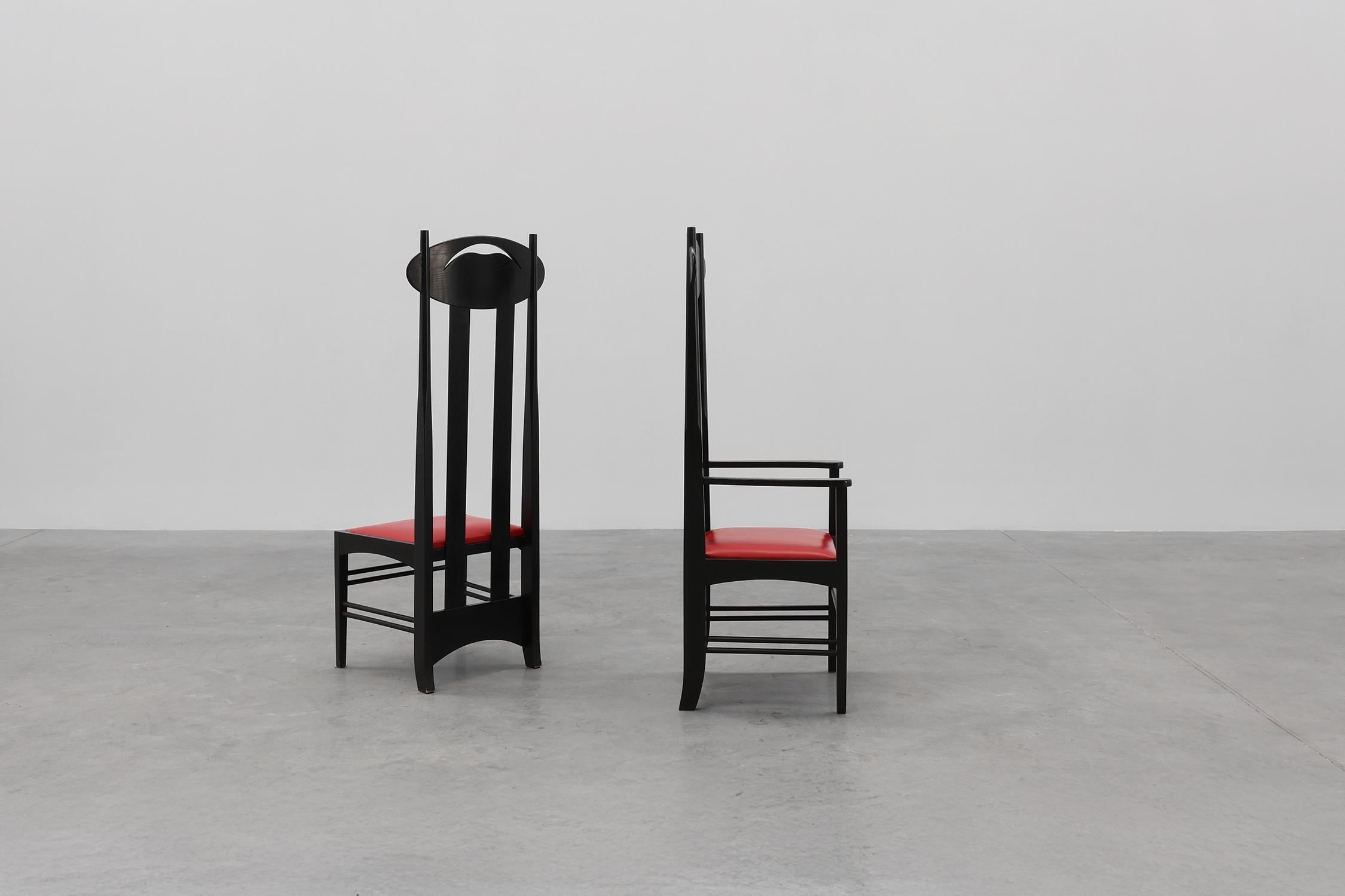 Pair of Argyle Chairs by Charles Rennie Mackintosh for Atelier International, It In Good Condition For Sale In Meulebeke, BE