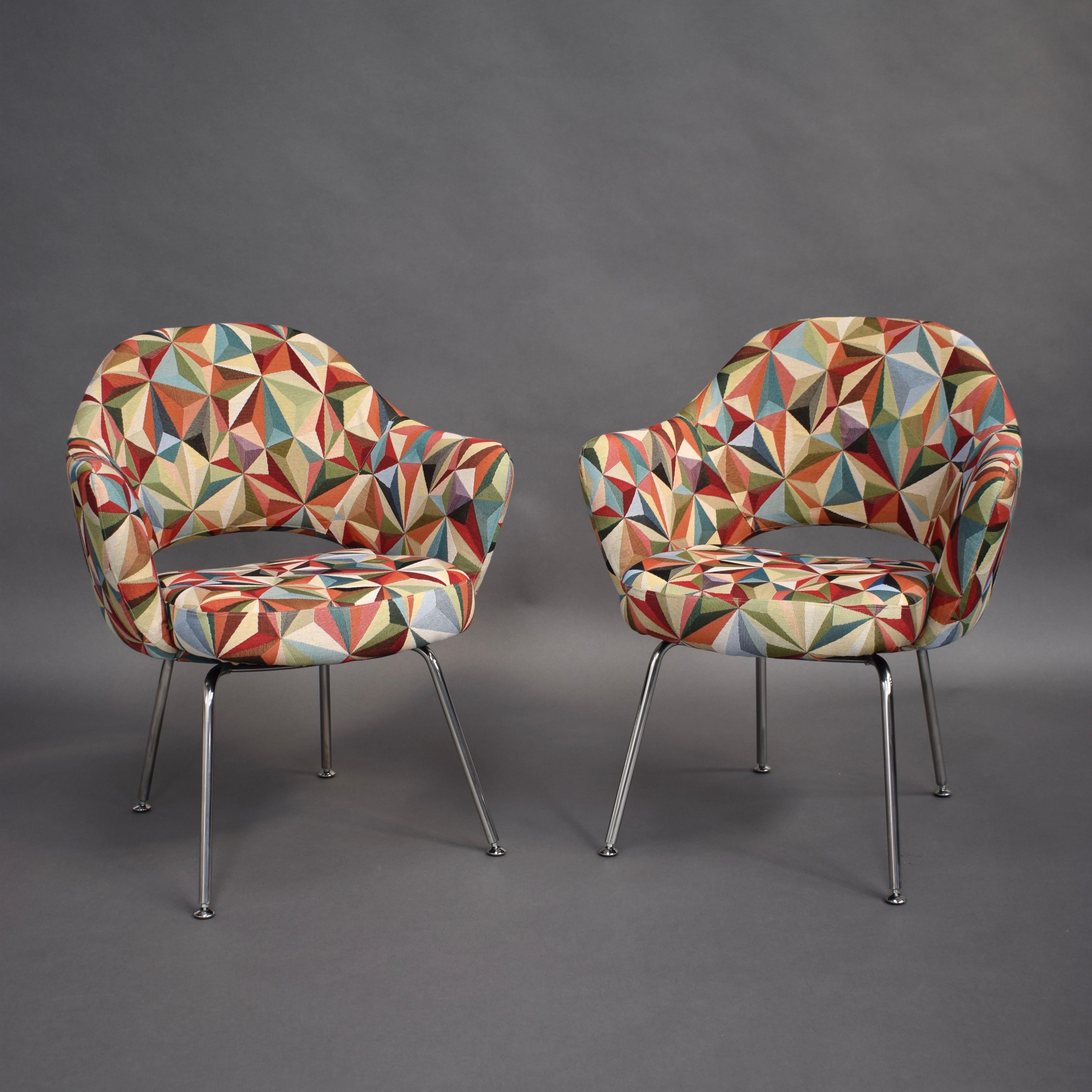 Mid-Century Modern Pair of Armchairs by Eero Saarinen for Knoll with New Upholstery, USA circa 1960