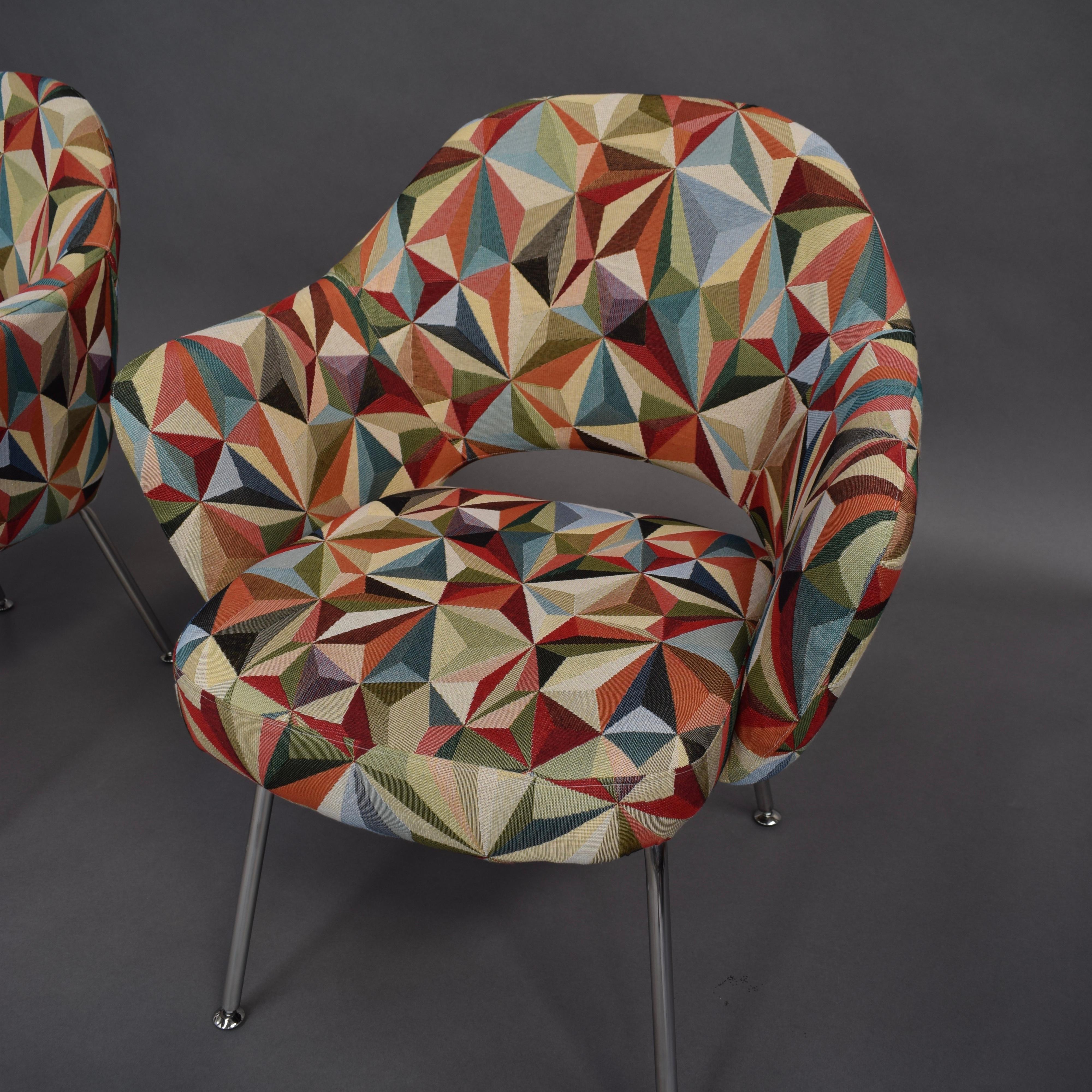 Mid-20th Century Pair of Armchairs by Eero Saarinen for Knoll with New Upholstery, USA circa 1960