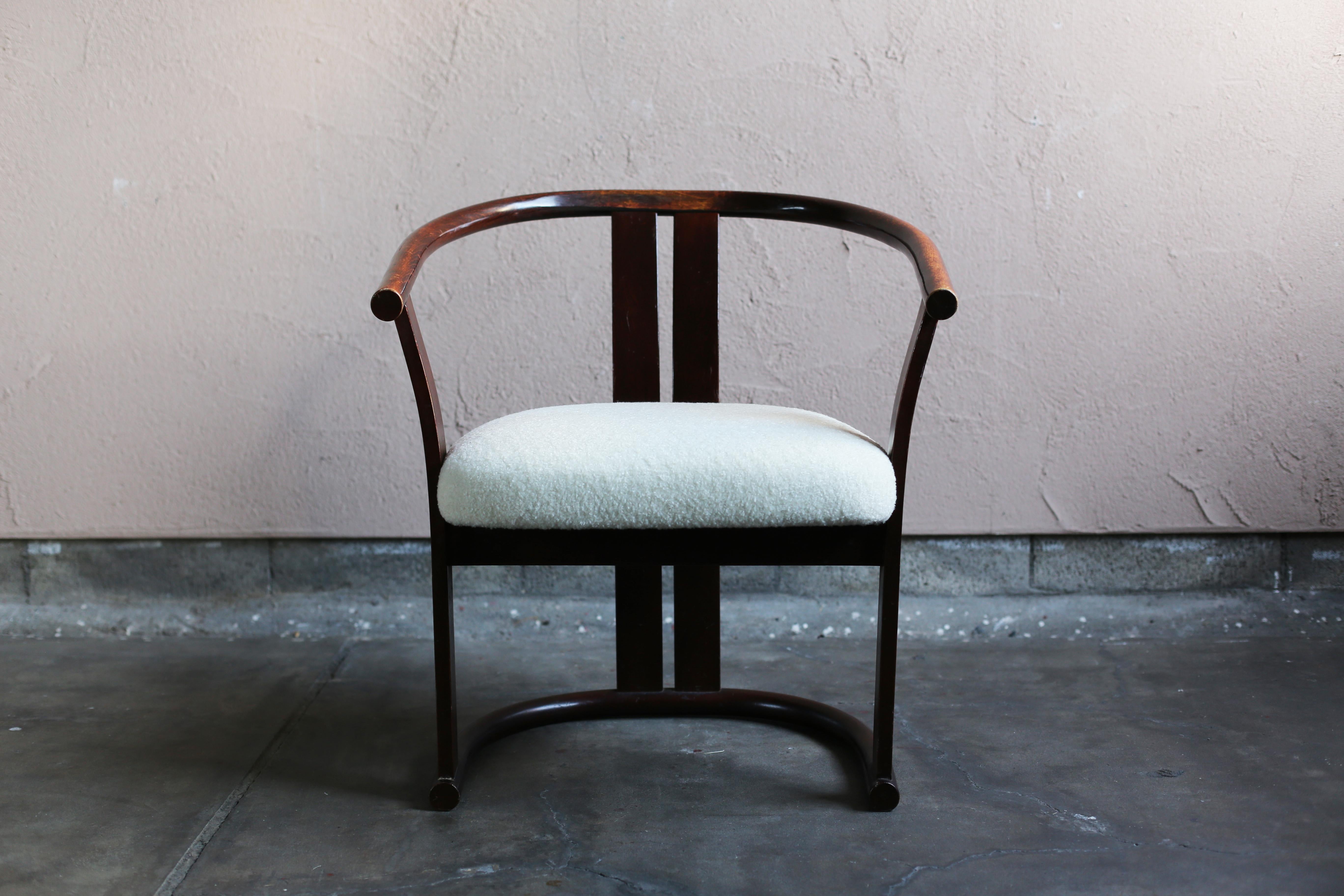Japonais Paire de fauteuils d'Isamu Kenmochi pour Akita Mokko en vente