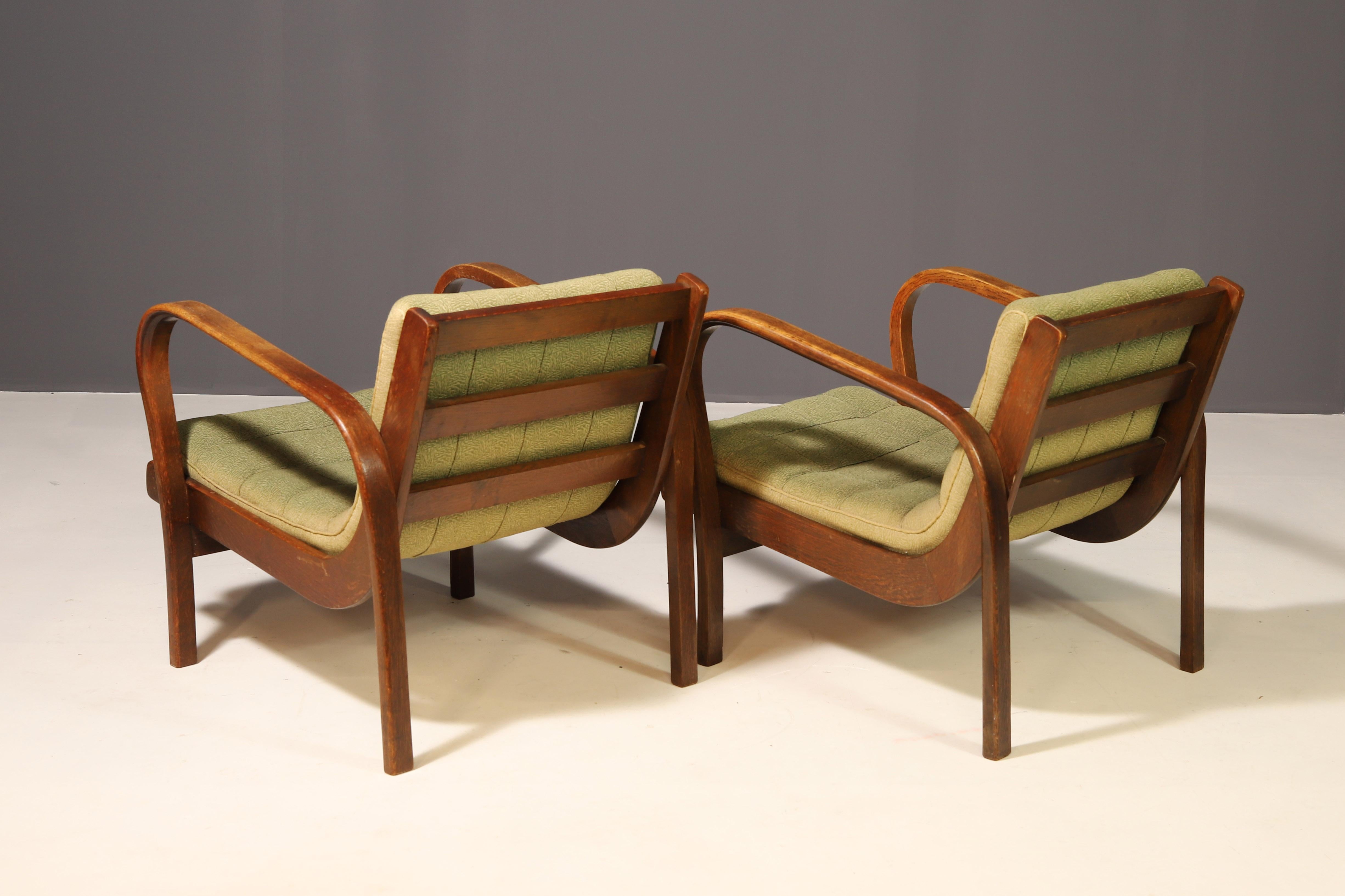 20th Century Pair of arm chairs by Karel Kozelka & Antonín Kropáček for Interier Praha, 1940s For Sale