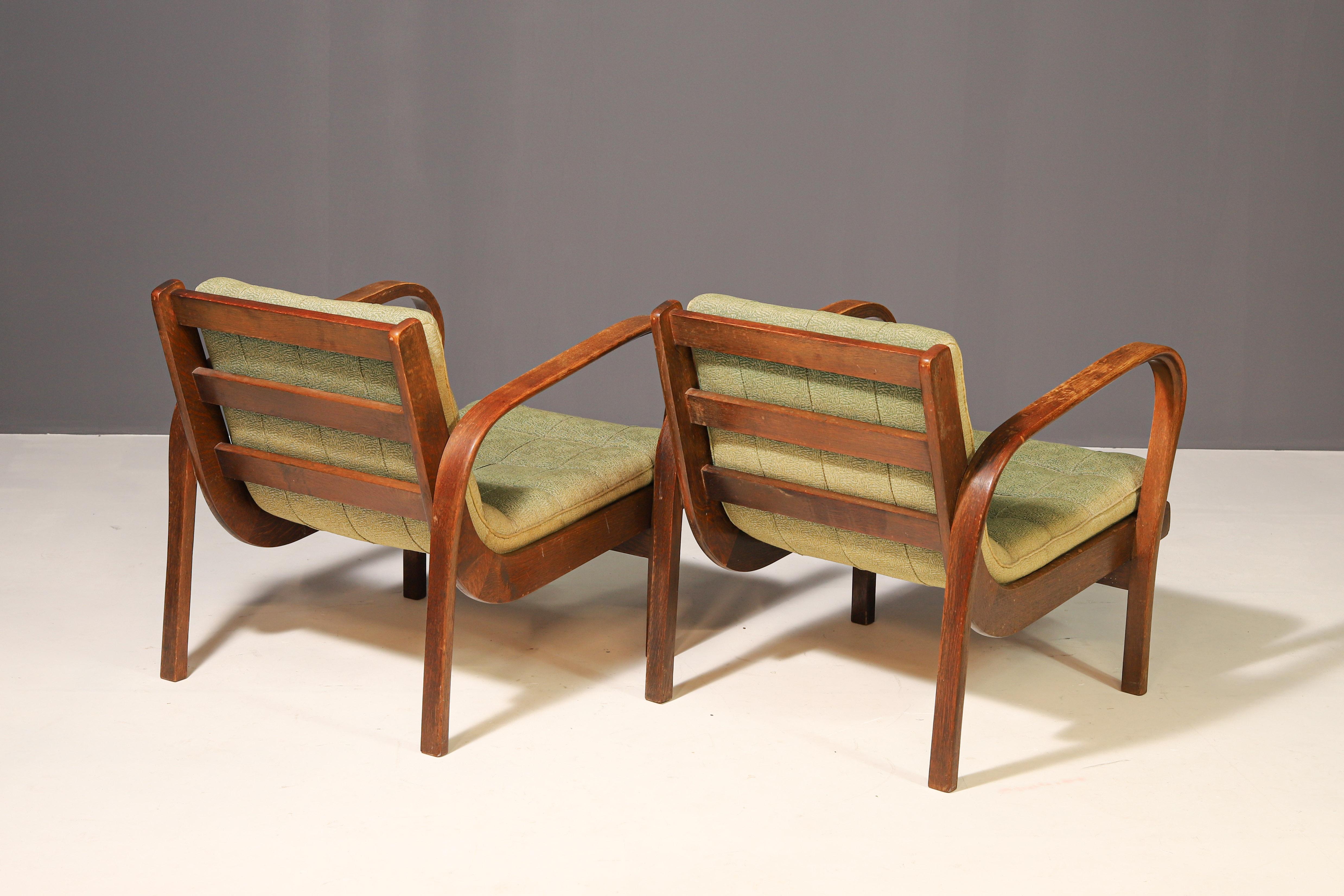 Pair of arm chairs by Karel Kozelka & Antonín Kropáček for Interier Praha, 1940s For Sale 1