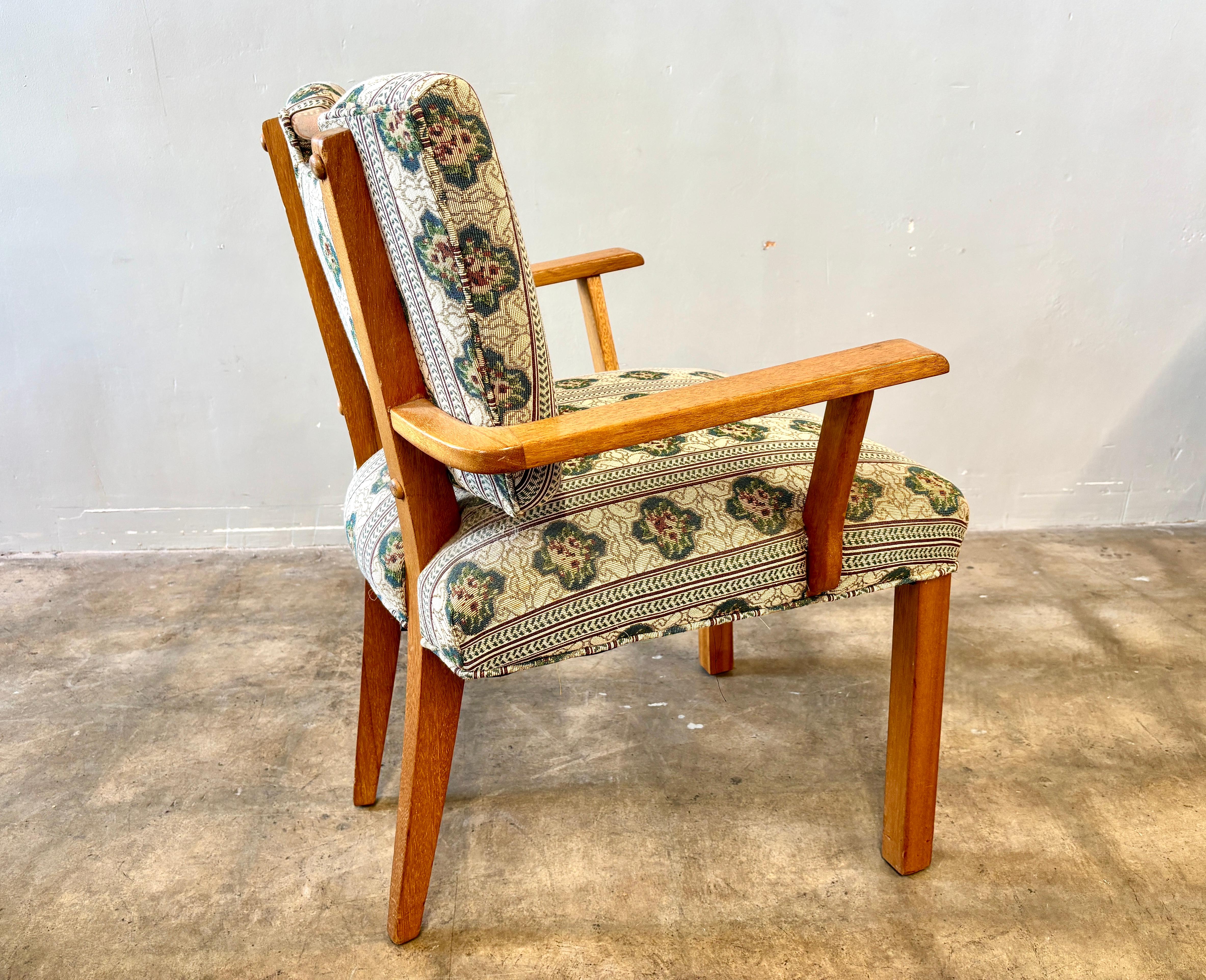 PLEASE READ FULL  DESCRIPTION INCLUDING SHIPPING & RETURN POLICIES.

Rare pair of Armchairs by Paul Laszlo for Brown Saltman.  Philippine Mahogany from the 1950s.  Some minor repair but solid.  Upholstery in great shape.  

21in D x 25.5in W x 31 in