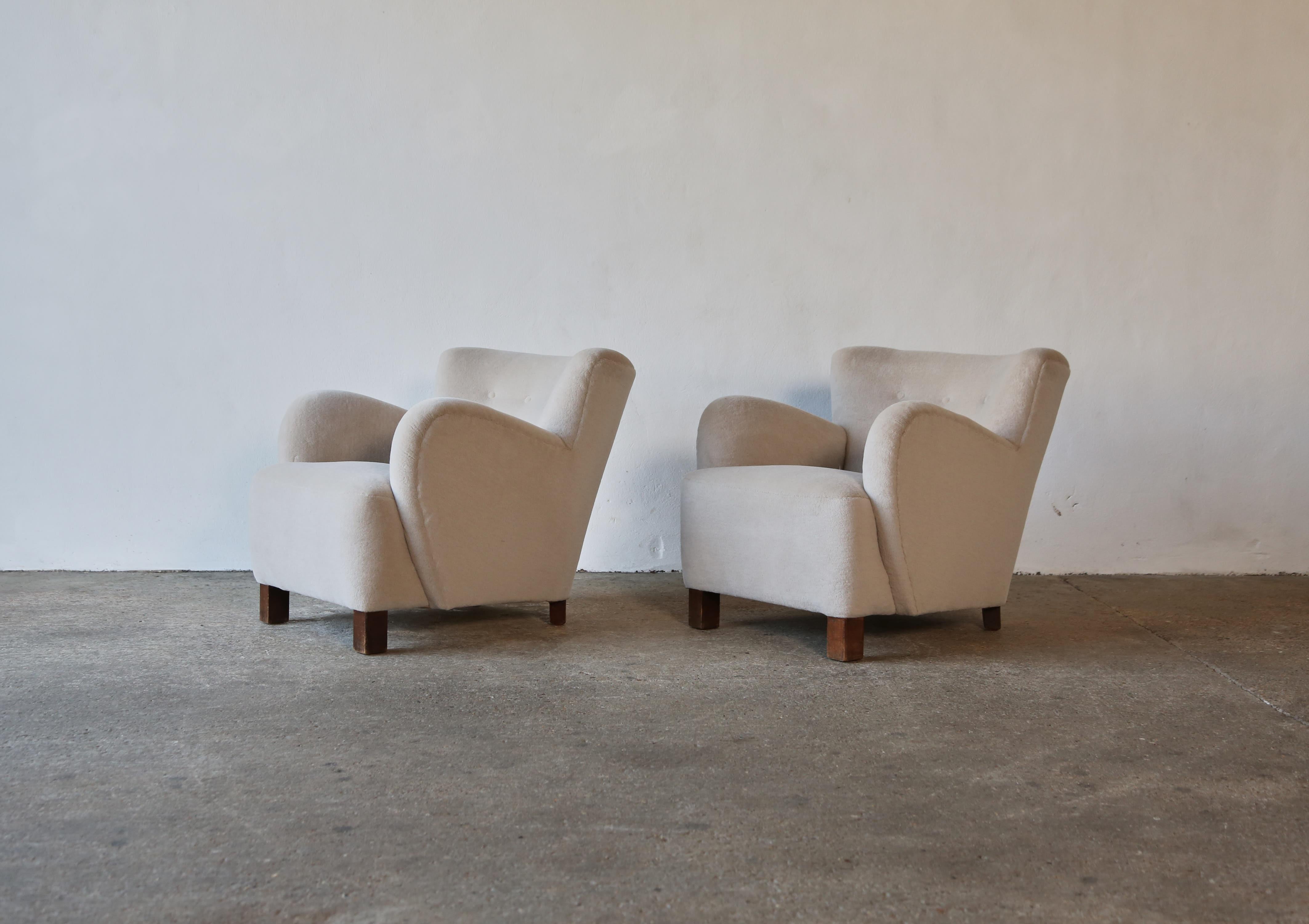 Pair of Arm Chairs, Denmark, 1940s, Newly Upholstered in Pure Alpaca In Good Condition In London, GB