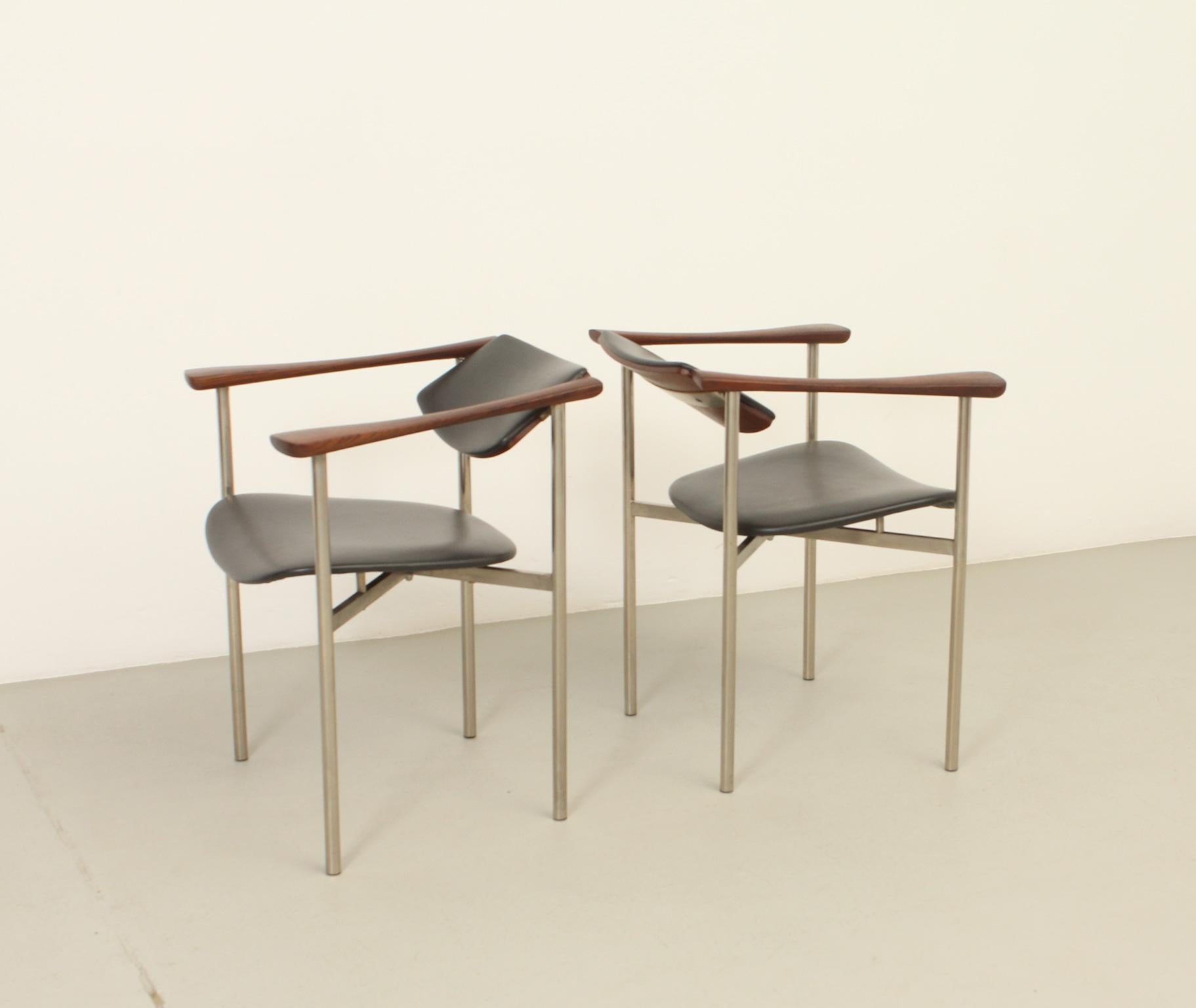 Paar Sessel mit drehbarer Rückenlehne aus den 1960er Jahren im Angebot 4