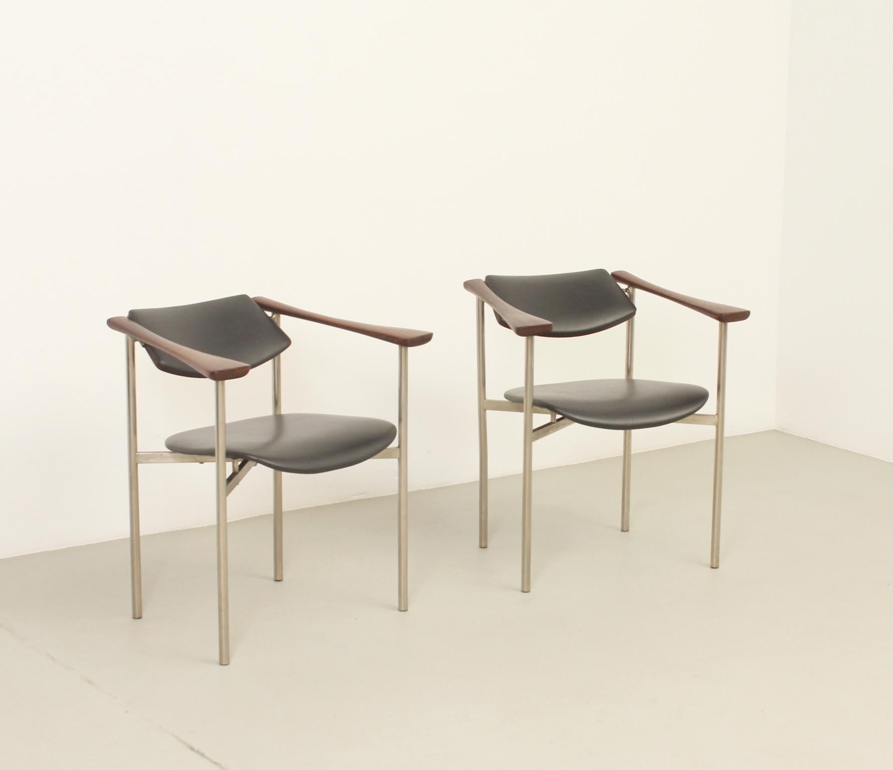 Paar Sessel mit drehbarer Rückenlehne aus den 1960er Jahren im Zustand „Gut“ im Angebot in Barcelona, ES