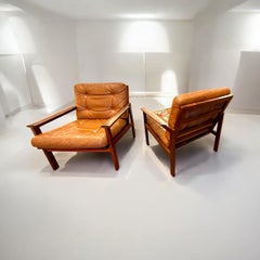 Pareja de sillones  de Illum Wikkelso cuero y palisandro
