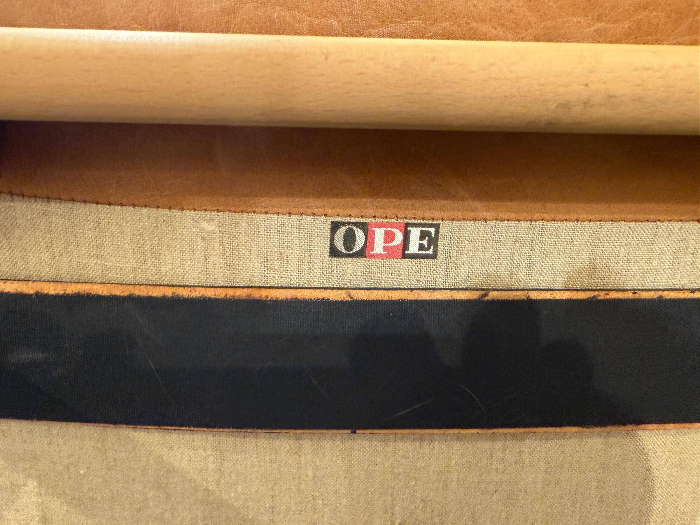 Pelle Coppia di poltrone di Ingemar Thillmark, faggio, pelle, Per OPE. in vendita