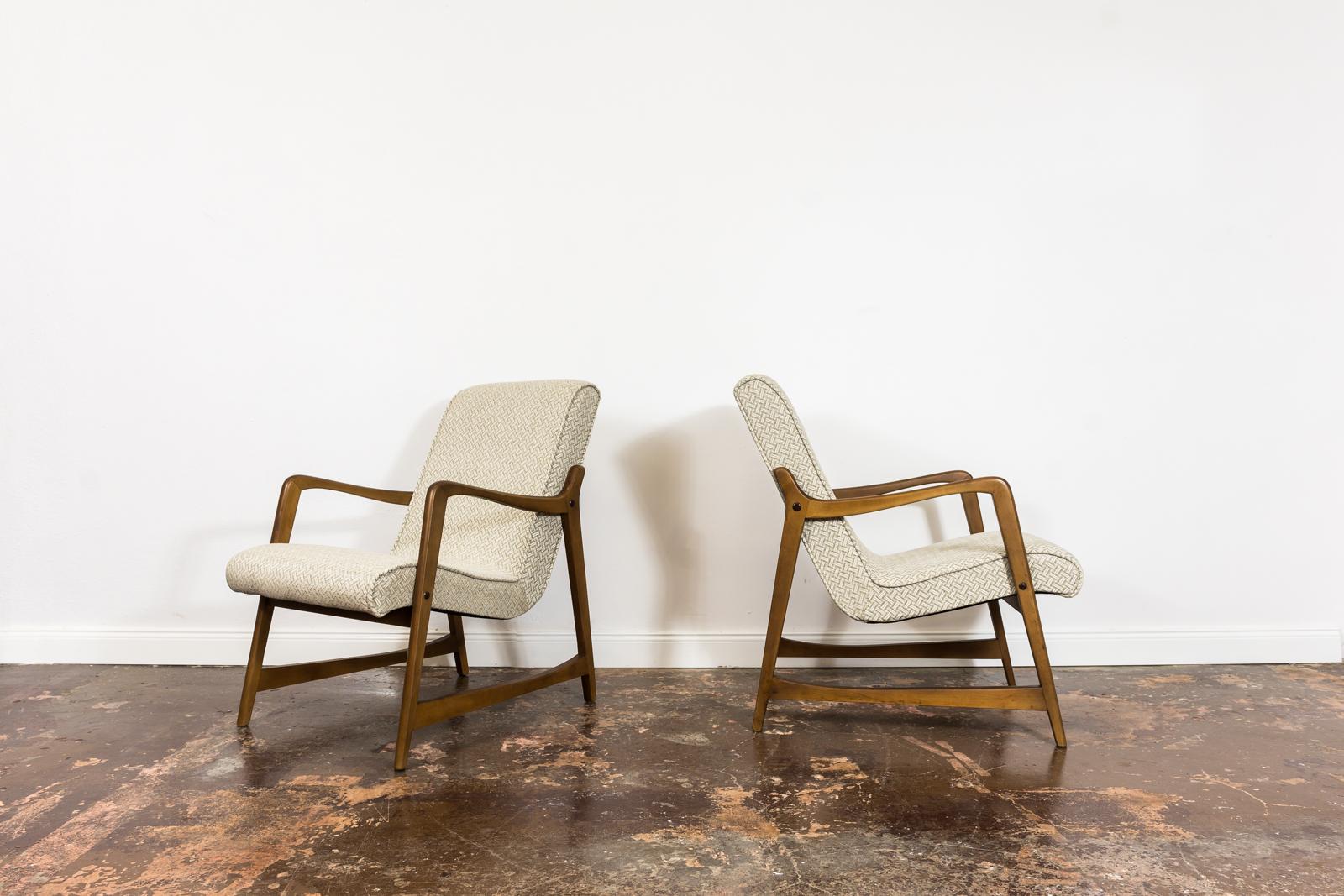 Pair of Armchairs 364 by Barbara Fenrych Węcławska, 1960s 3