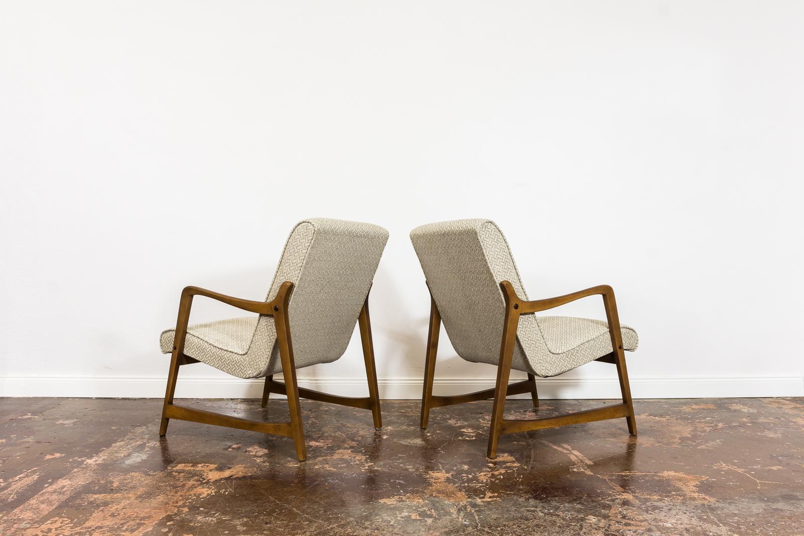 Maple Pair of Armchairs 364 by Barbara Fenrych Węcławska, 1960s