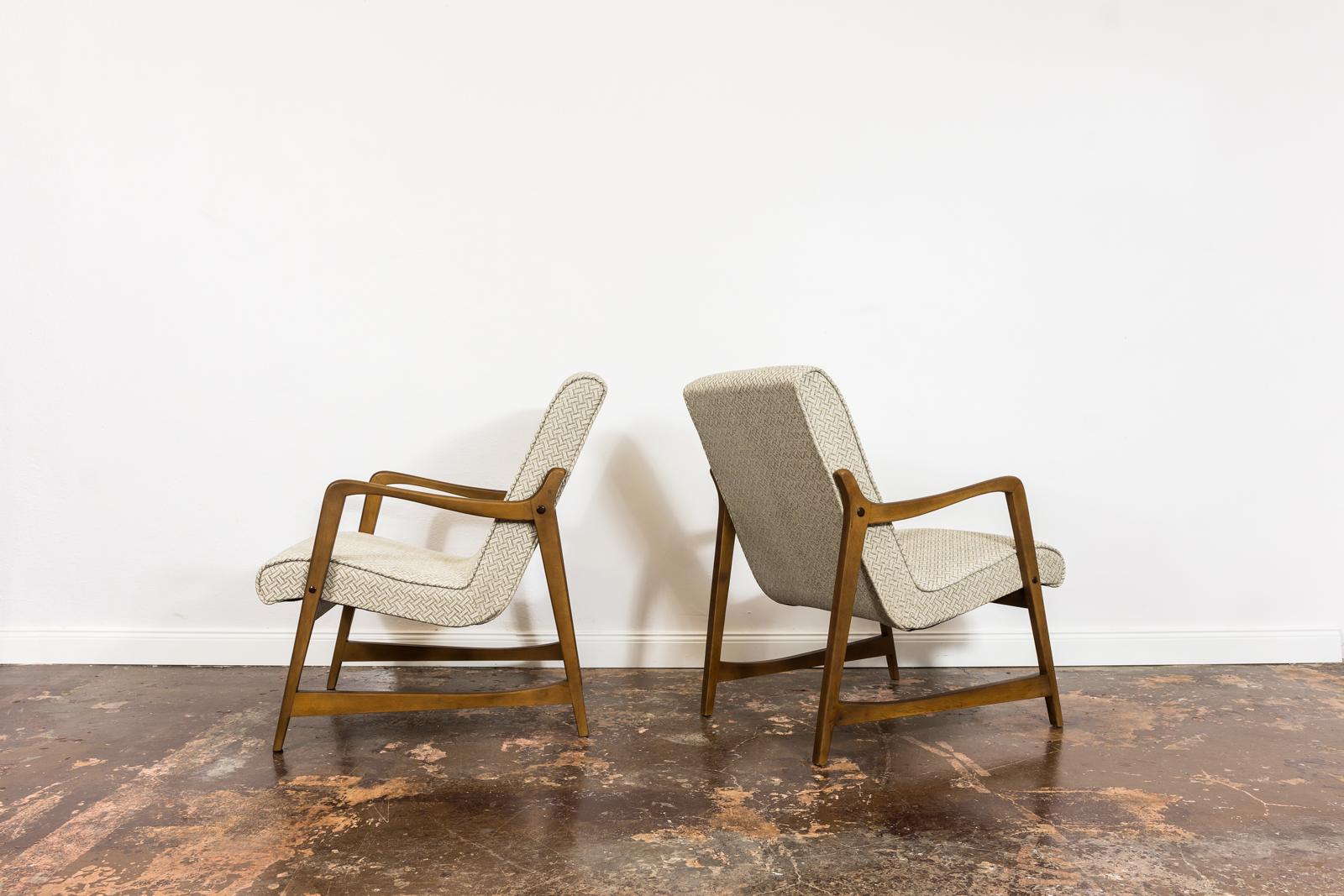 Pair of Armchairs 364 by Barbara Fenrych Węcławska, 1960s 1