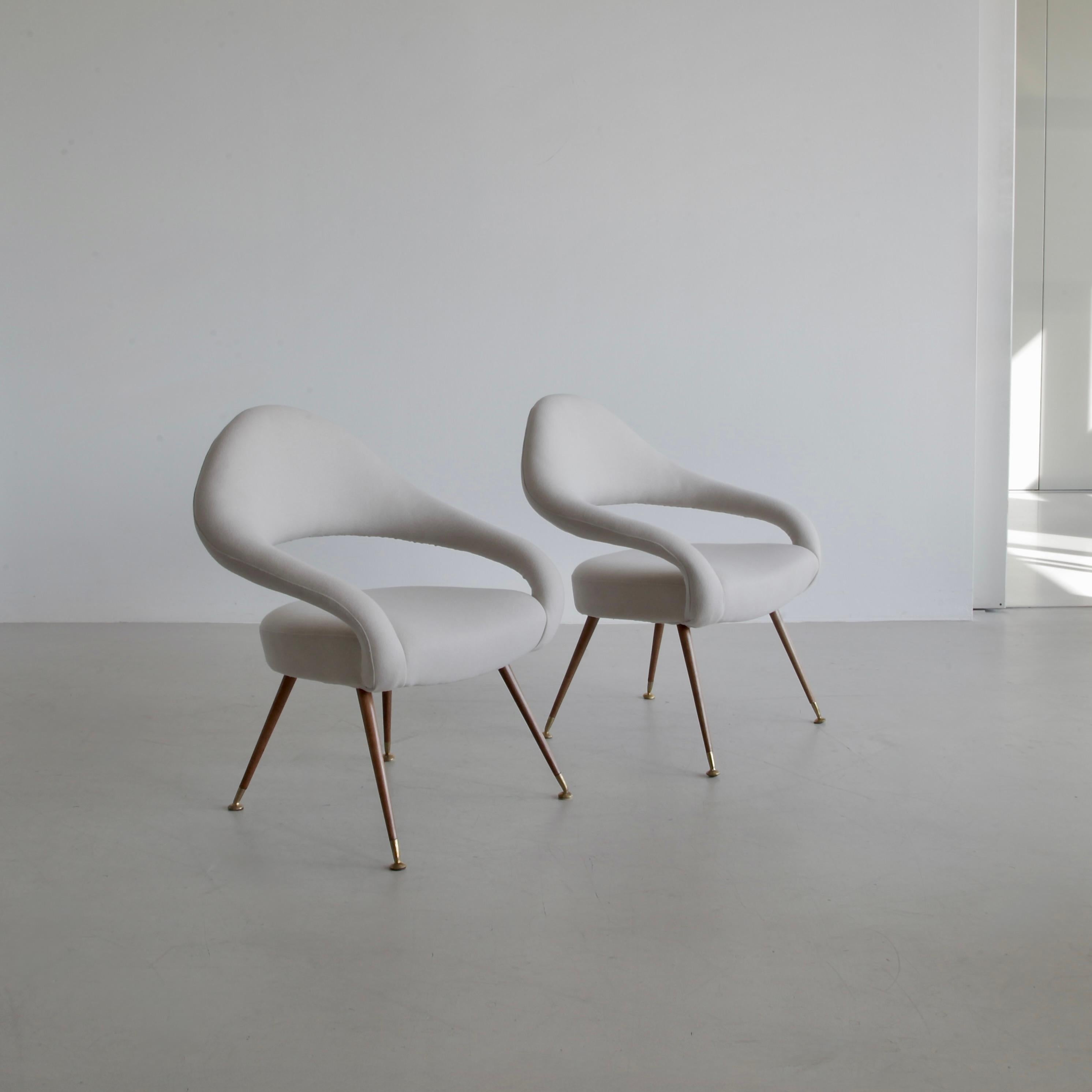 Laiton Paire de fauteuils 55P conçus par Gastone Rinaldi pour RIMA, années 1950 en vente
