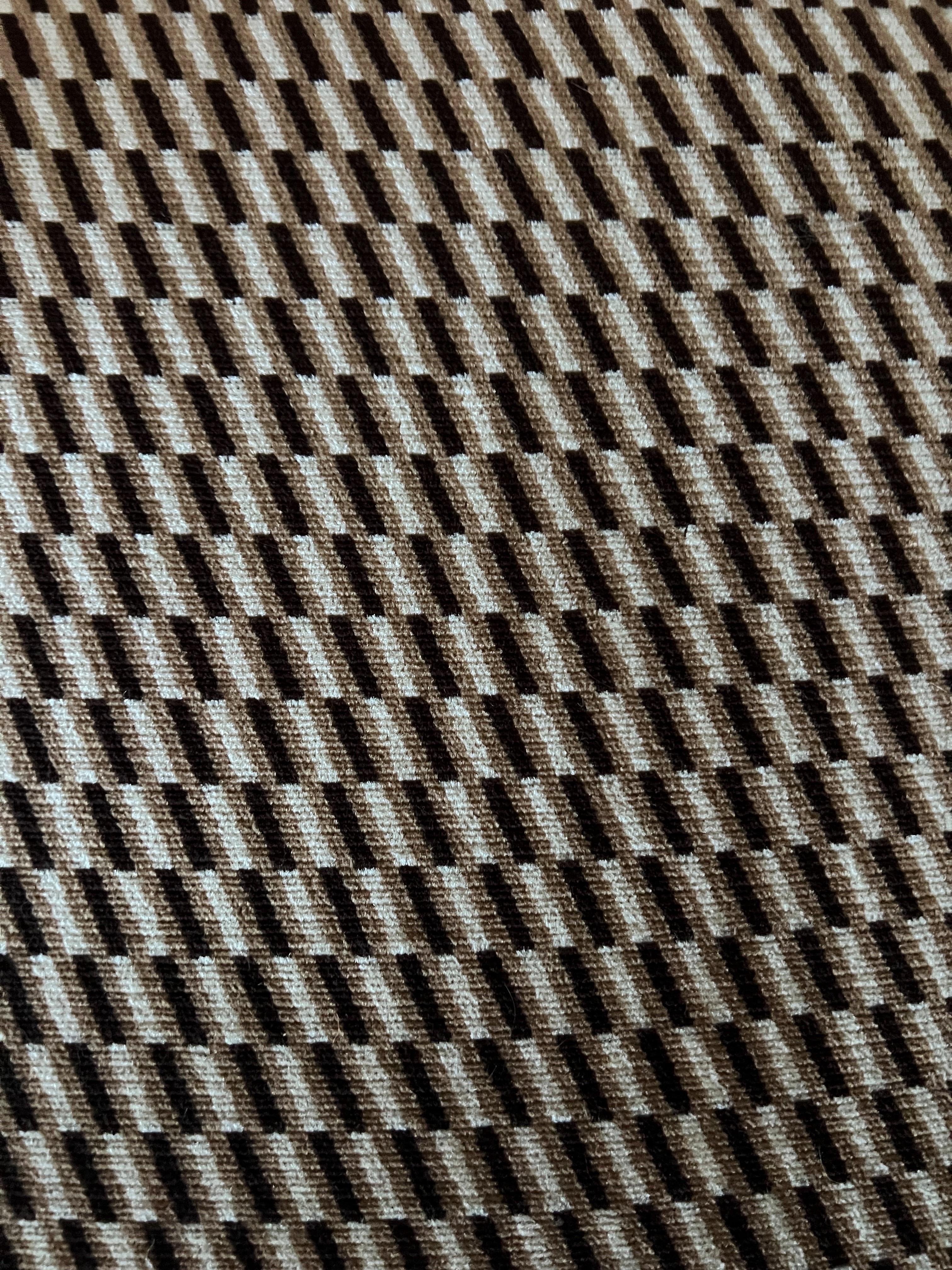 Coppia di poltrone attribuite ad Adriano Piazzesi - Velluto marrone originale degli anni '70 in vendita 5