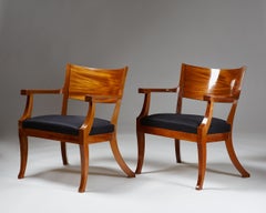 Paire de fauteuils attribués à Ameritz Lovén:: Upsala Möblerings AB:: Suède 1928