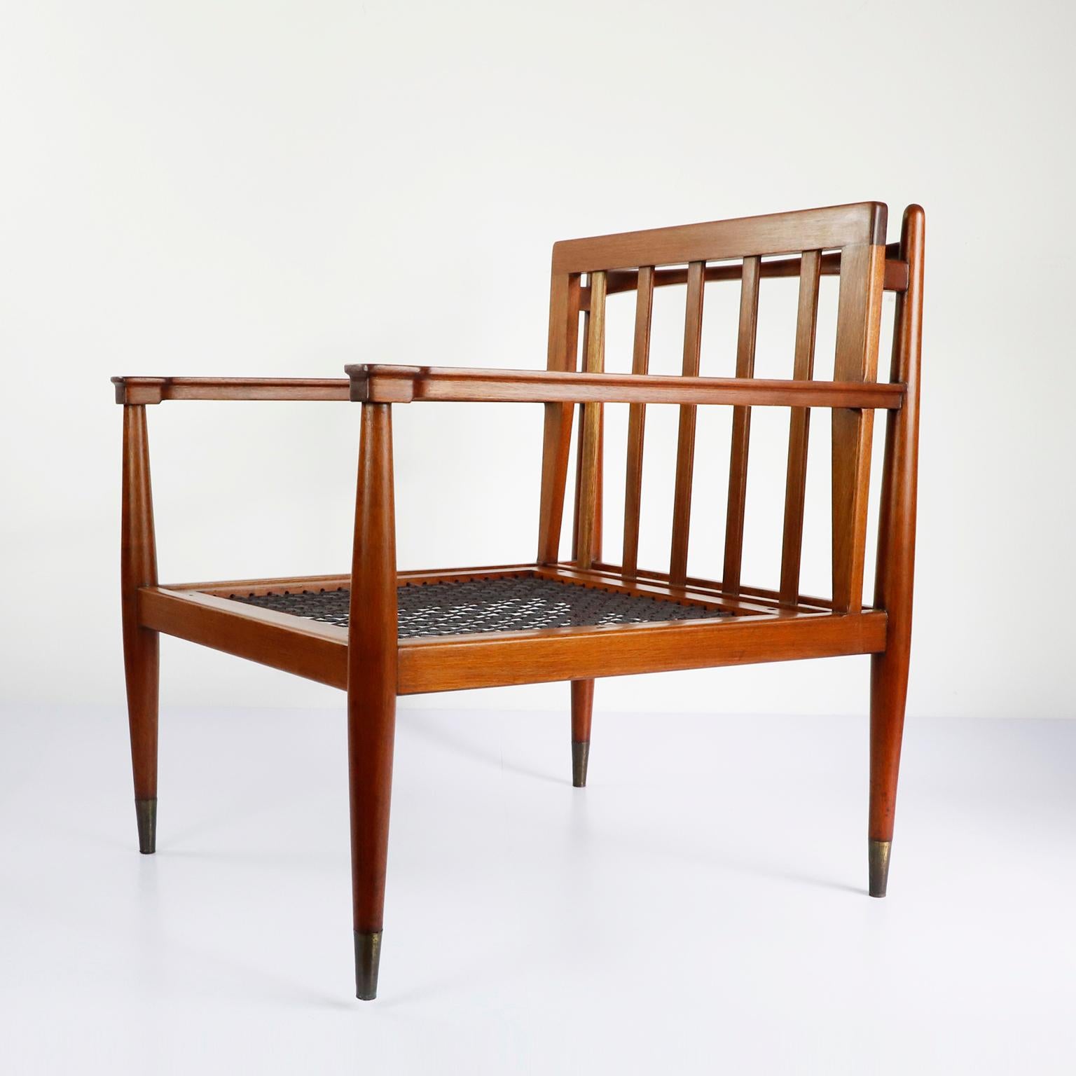 A rare set of two armchairs attributed to Charles Allen for Regil de Yucatan in 1952 in fantastic mahogany wood and brass details.


Charles W. Allen.

Charles W. Allen was an american interior designer who worked for Regil de Yucatán, a