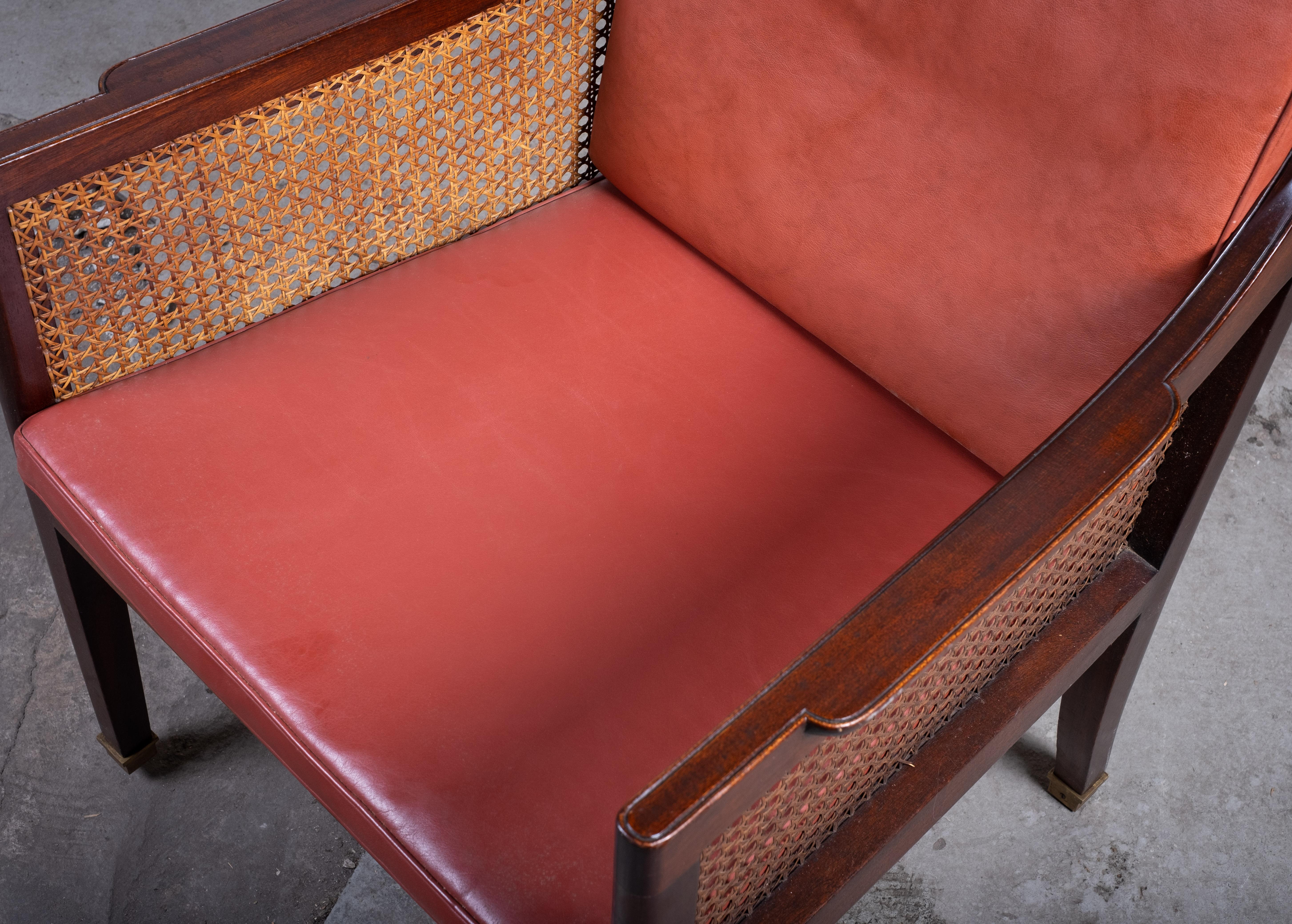 Ottone Coppia di poltrone attribuite a Fritz Henningsen, Danimarca, anni '40 in vendita