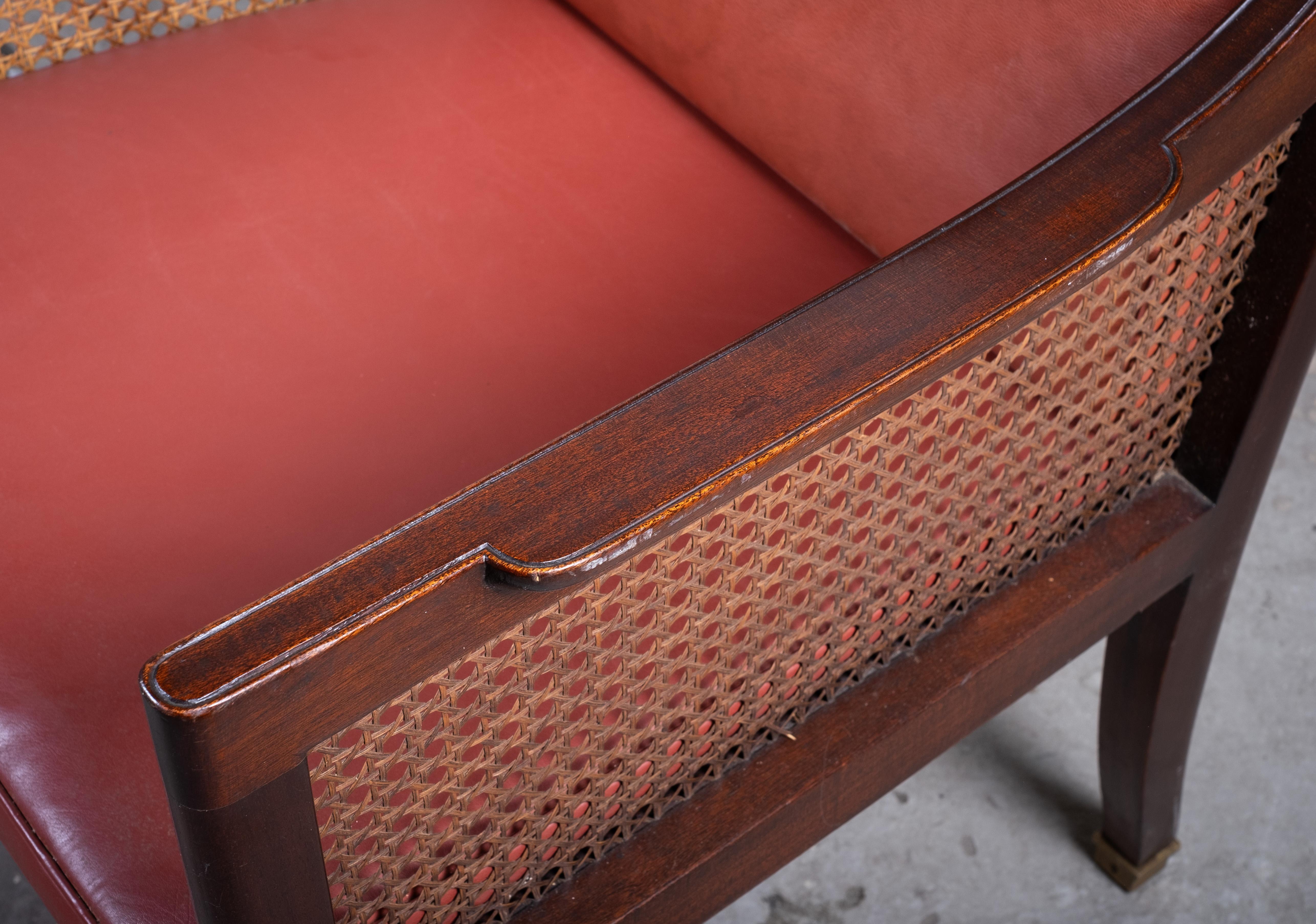 Coppia di poltrone attribuite a Fritz Henningsen, Danimarca, anni '40 in vendita 1