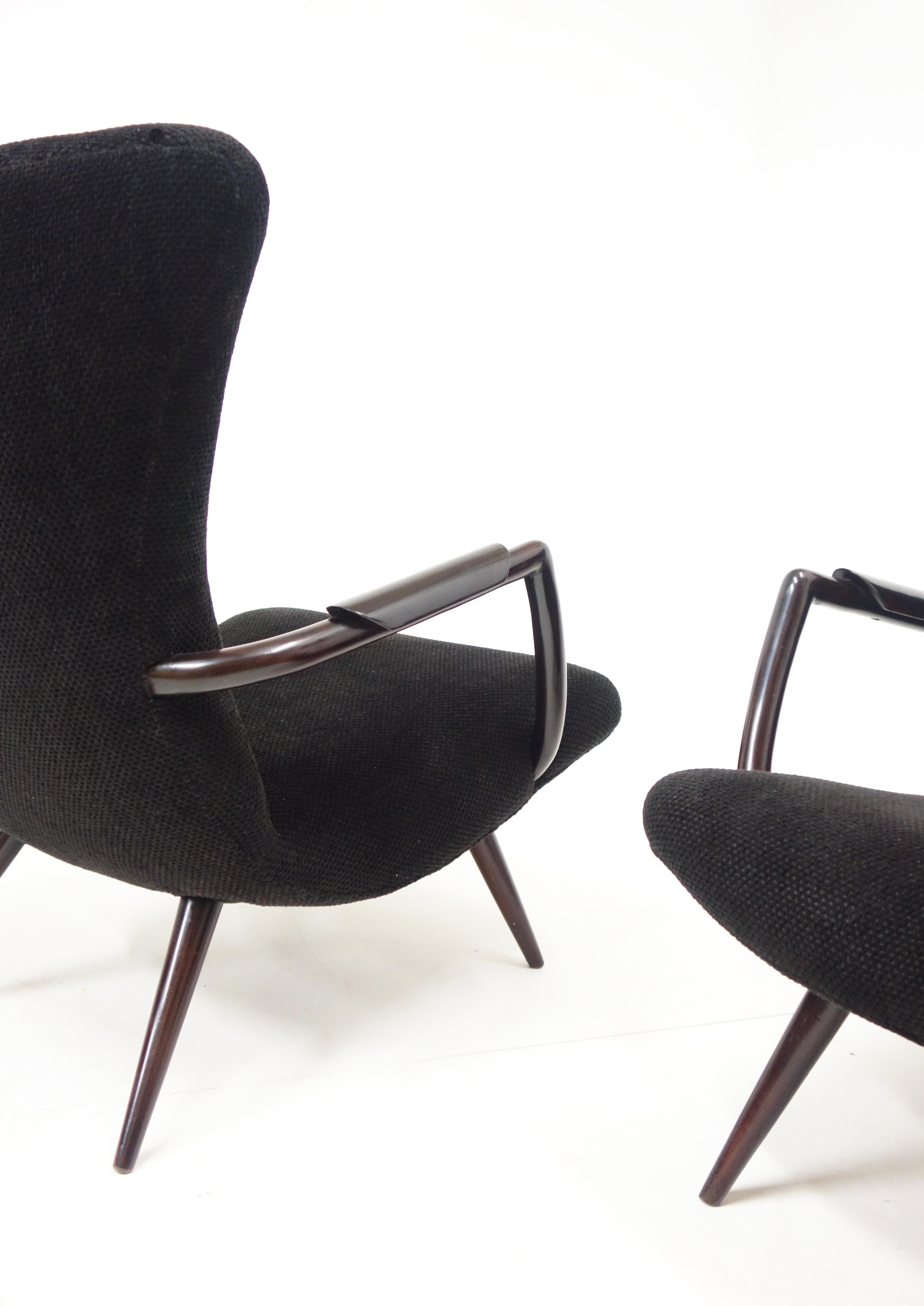 Pair of Armchairs by Giuseppe Scapinelli, circa 1950 In Good Condition In Paris, FR