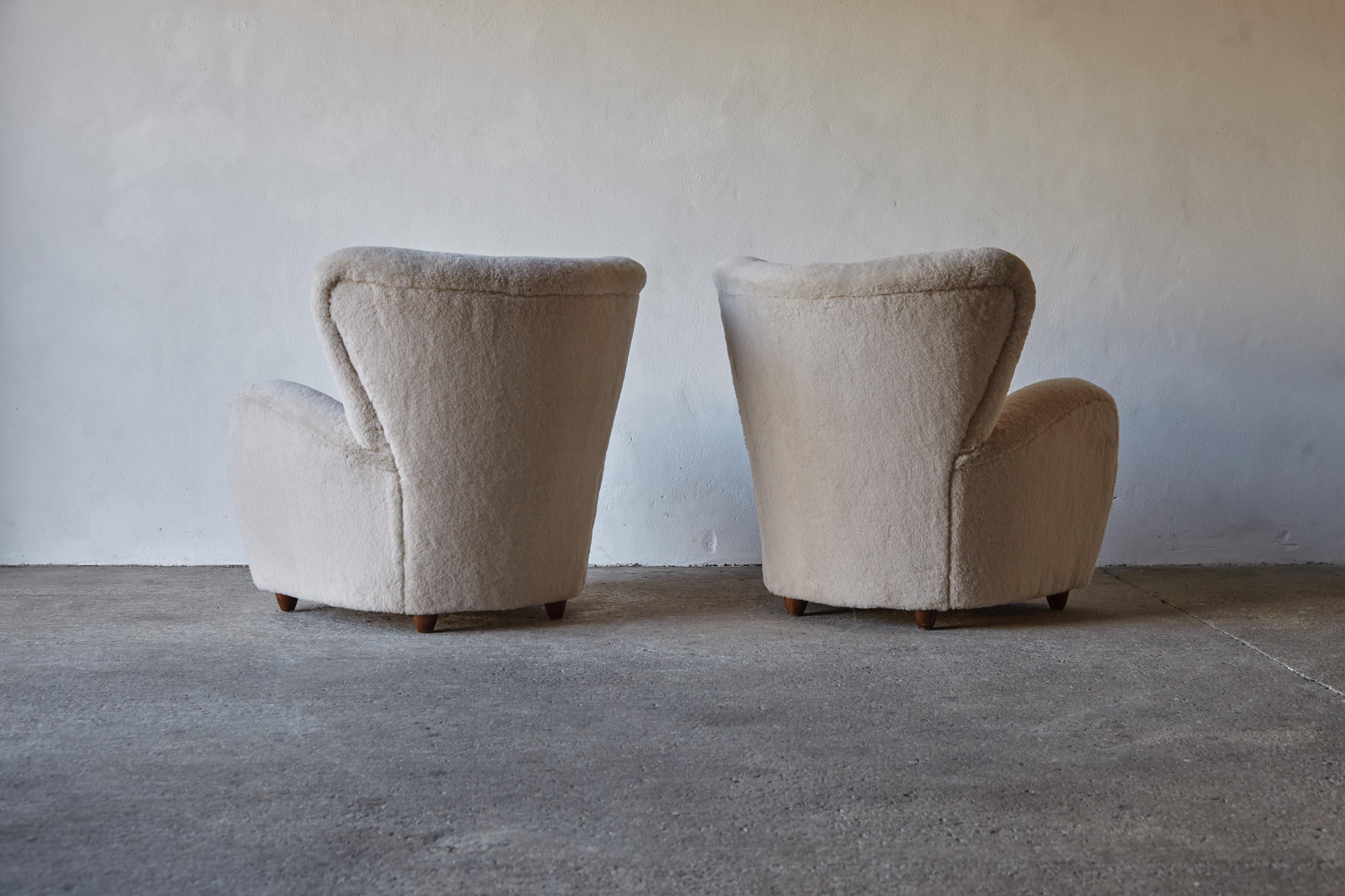 Pair of Armchairs attributed to Paolo Buffa, Italy, 1950s 2