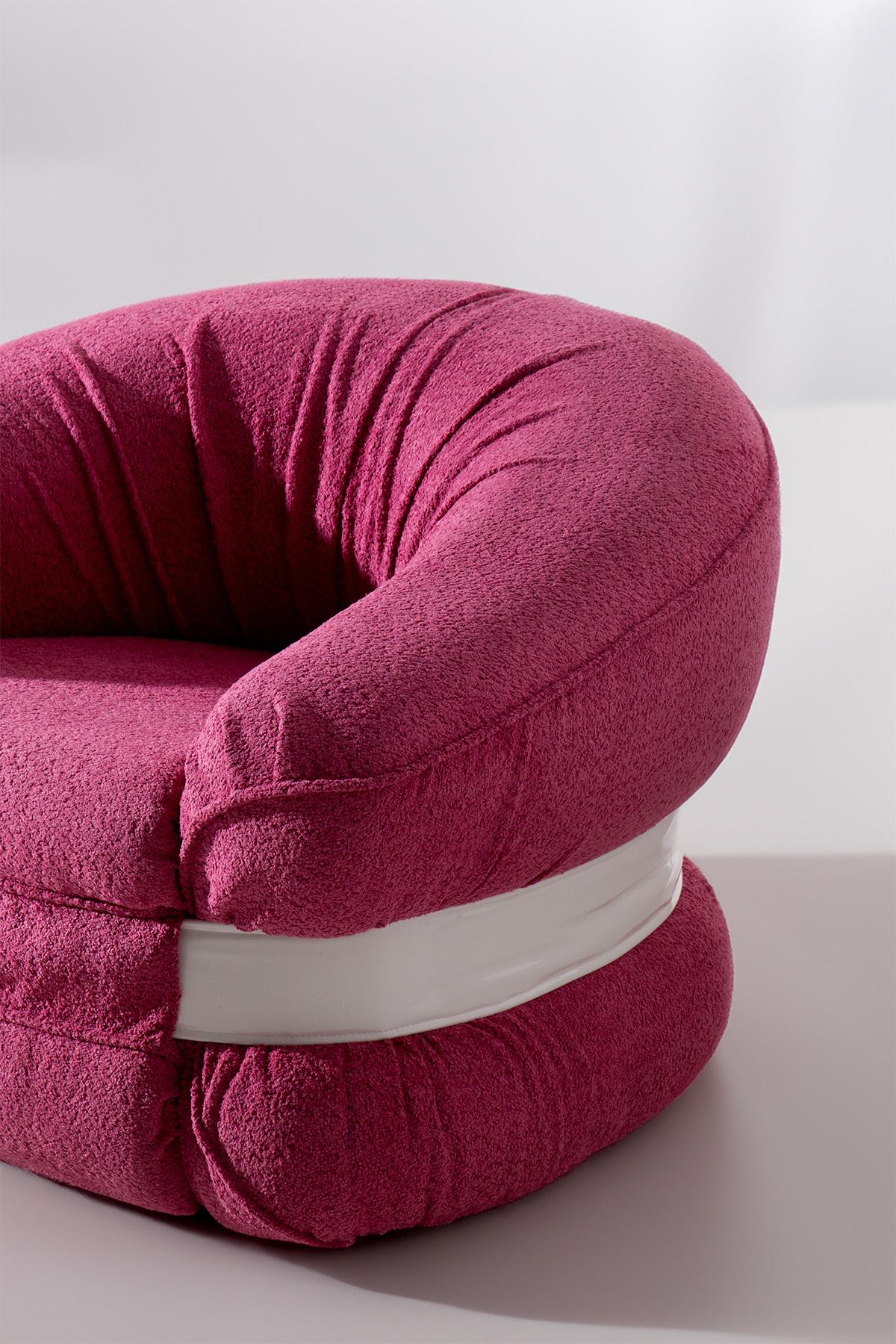 Paire de fauteuils Premiere d'Adriano Piazzesi en bouclé rose Bon état - En vente à Milano, IT